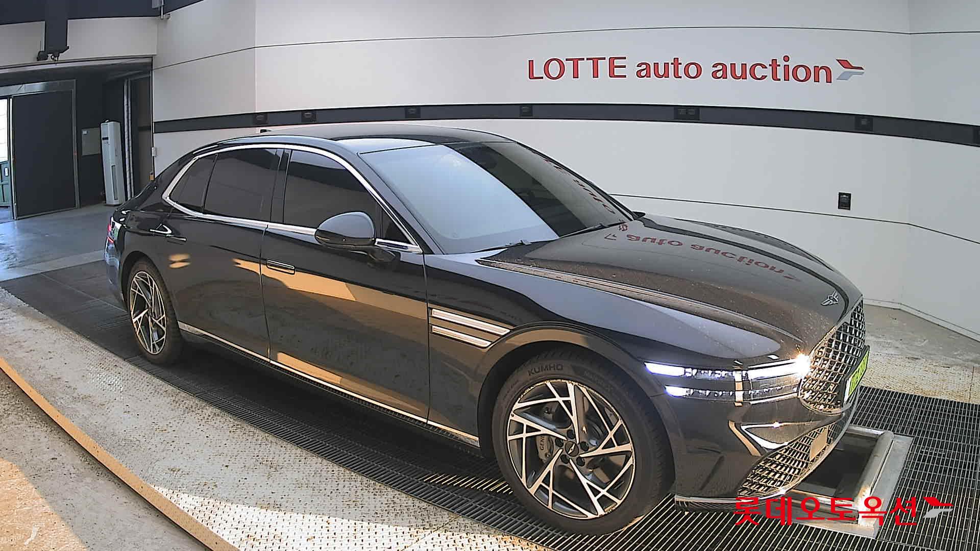 2024 - genesis g90
