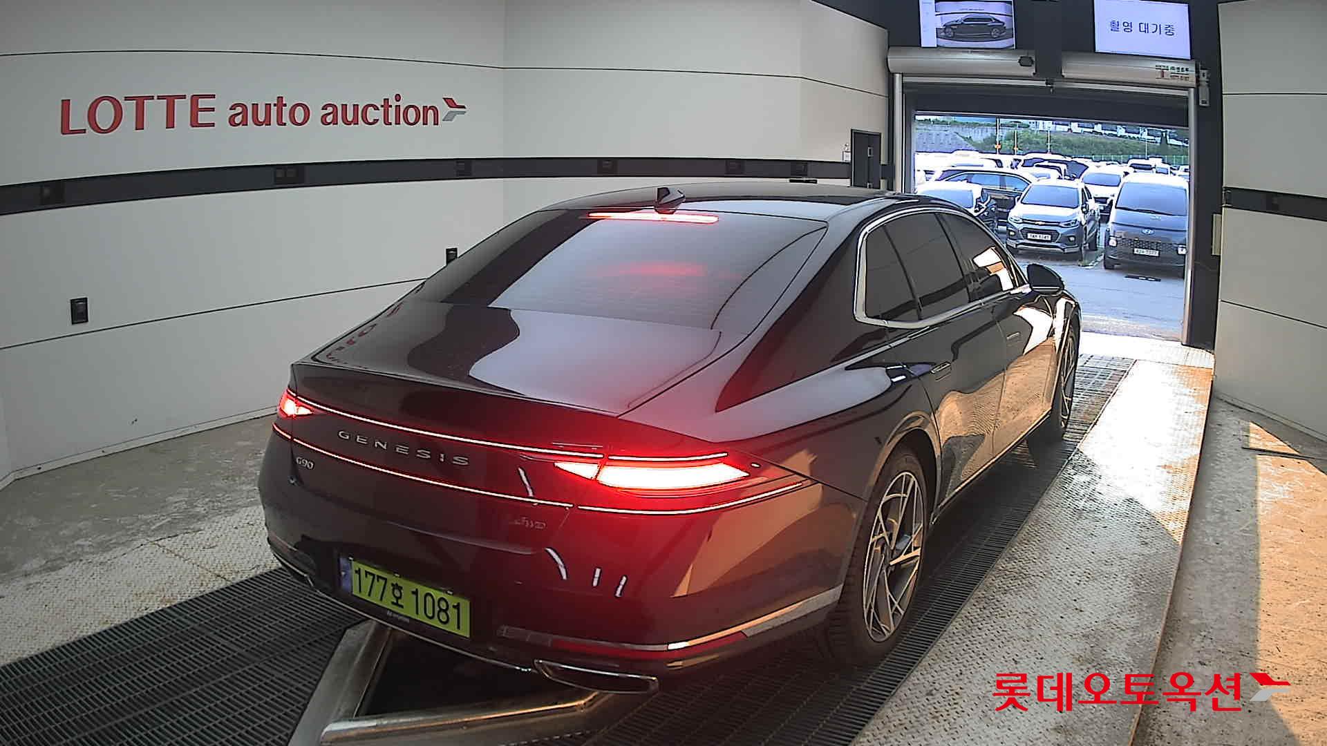 2024 - genesis g90