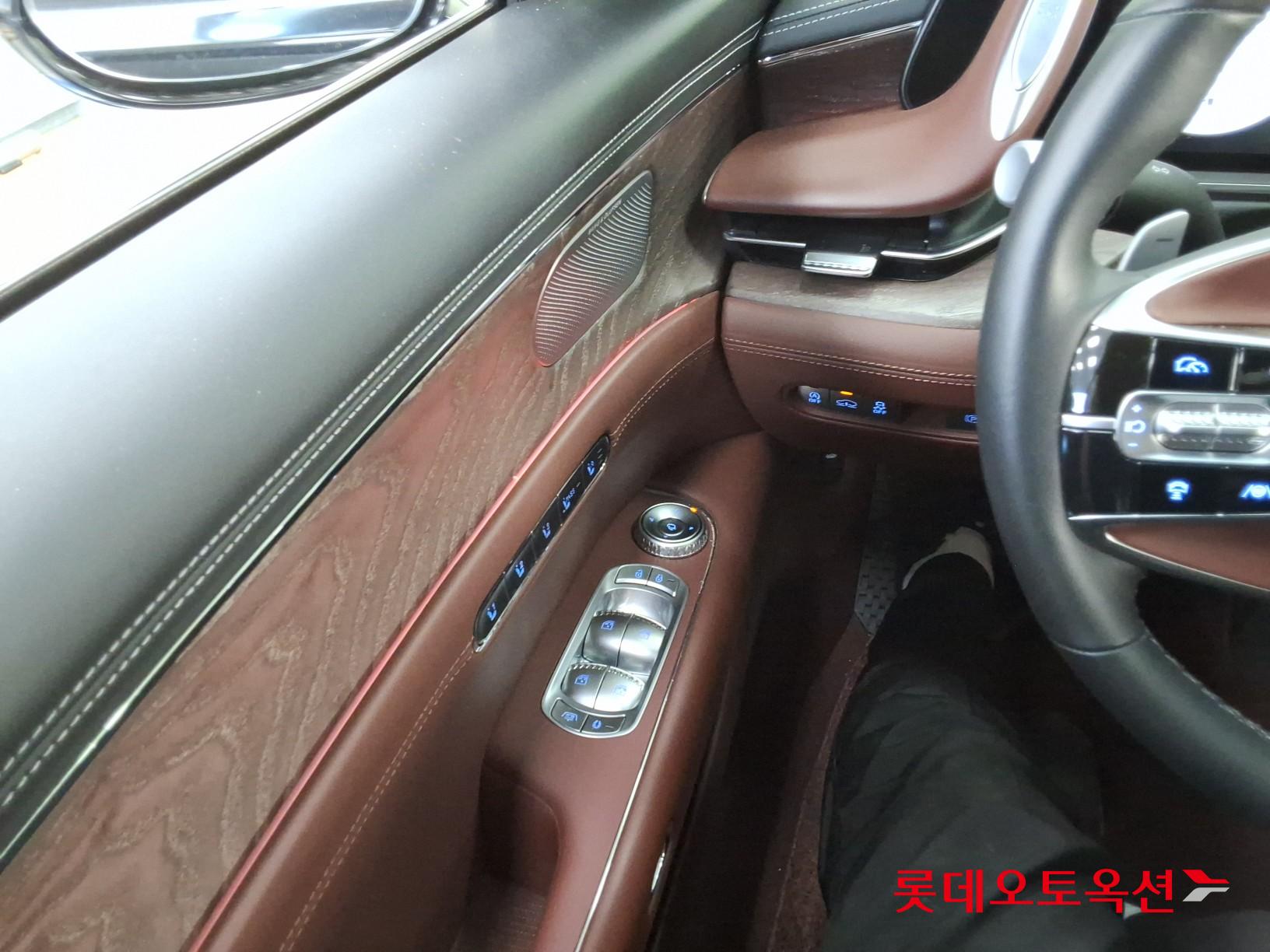 2024 - genesis g90