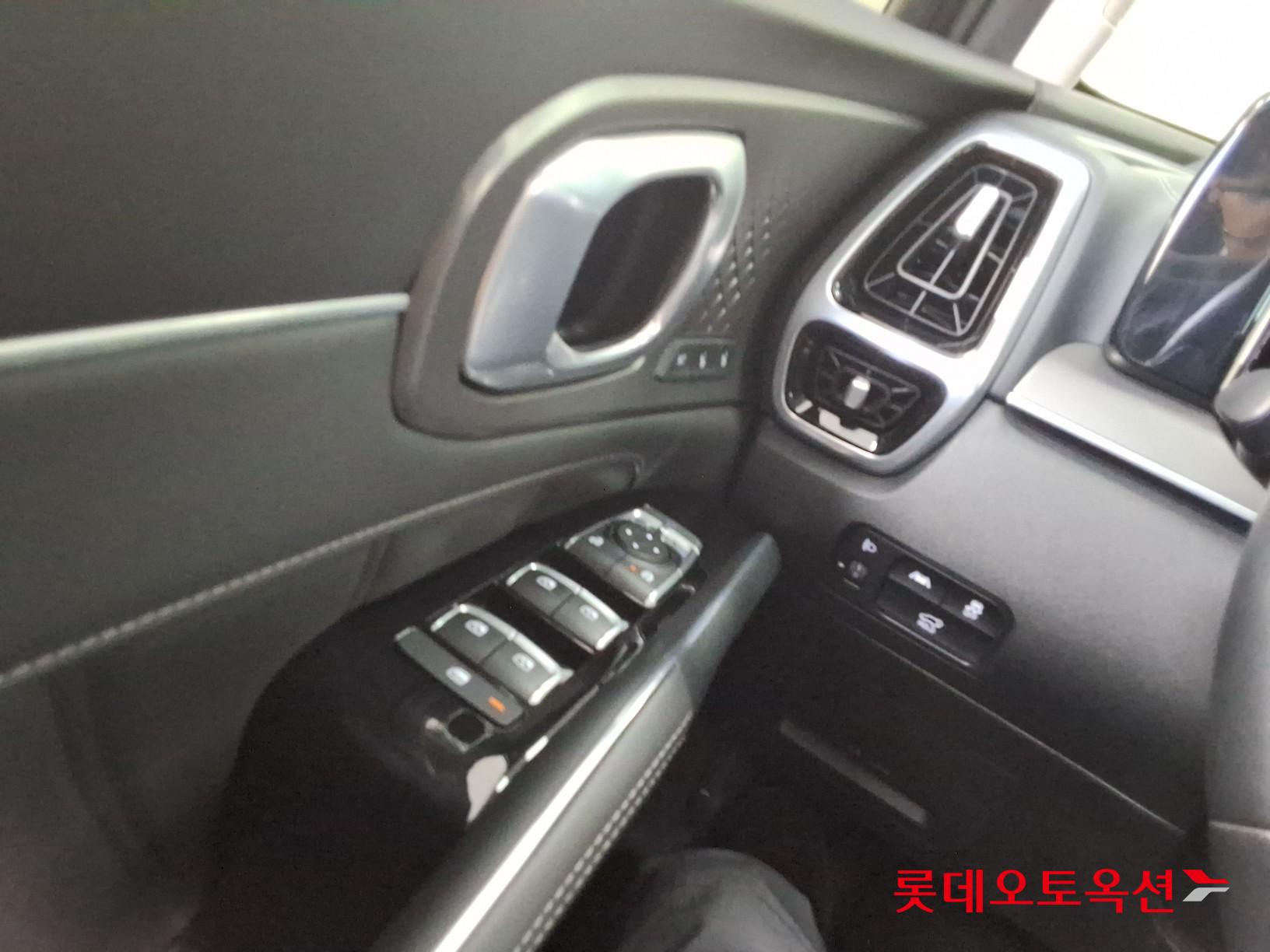 2023 - kia sorento