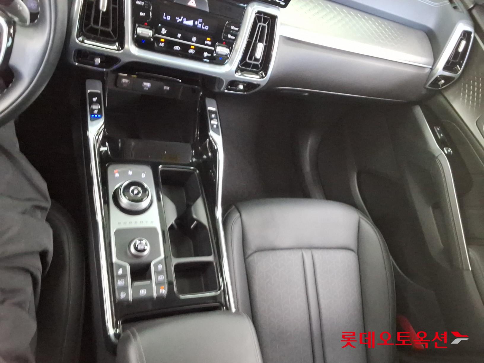 2023 - kia sorento