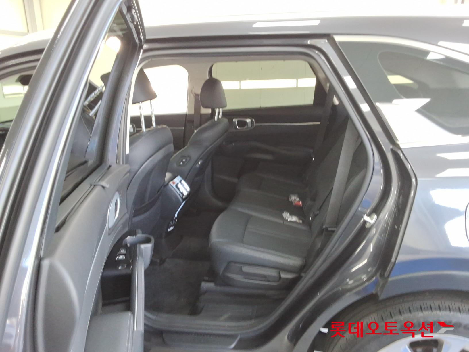 2023 - kia sorento