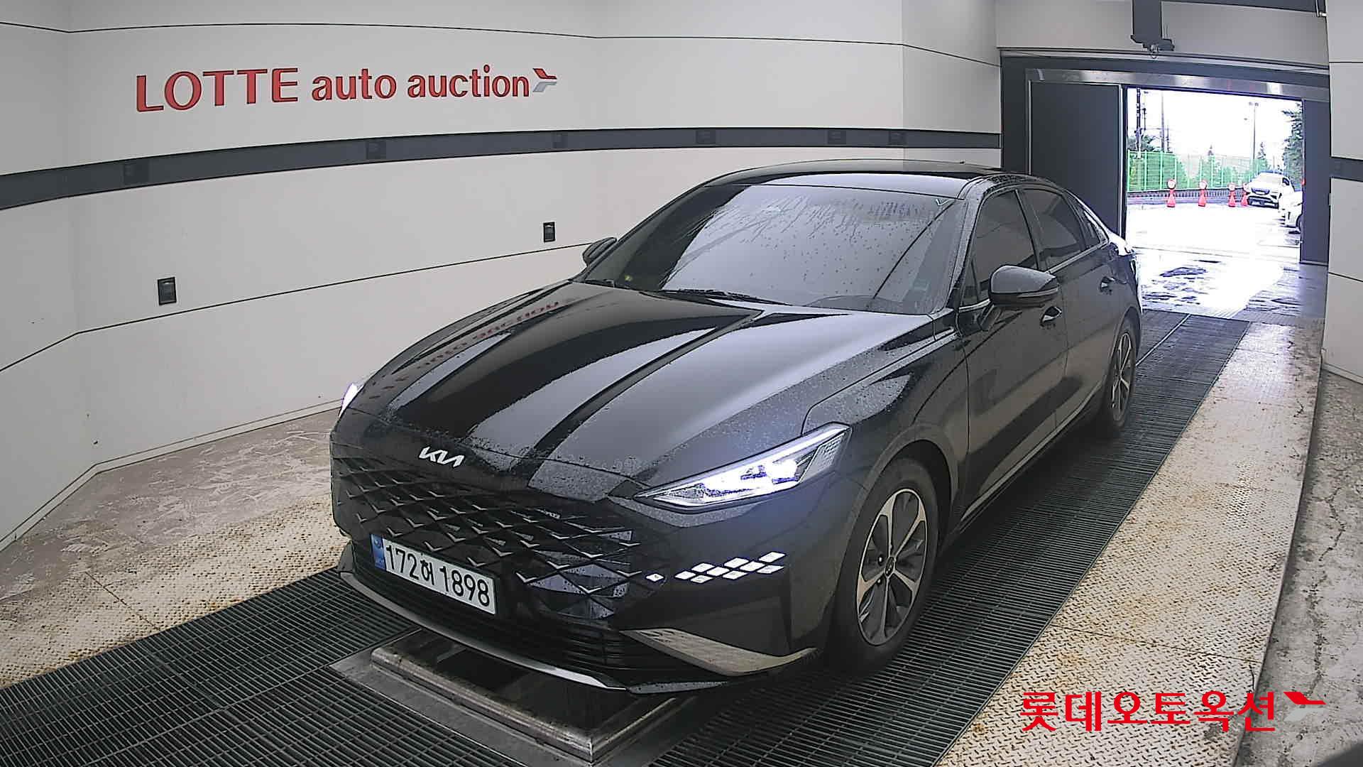 2023 - kia k8