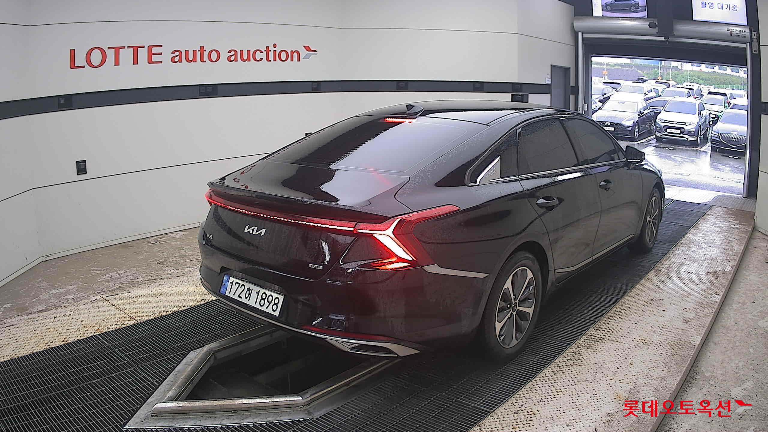 2023 - kia k8