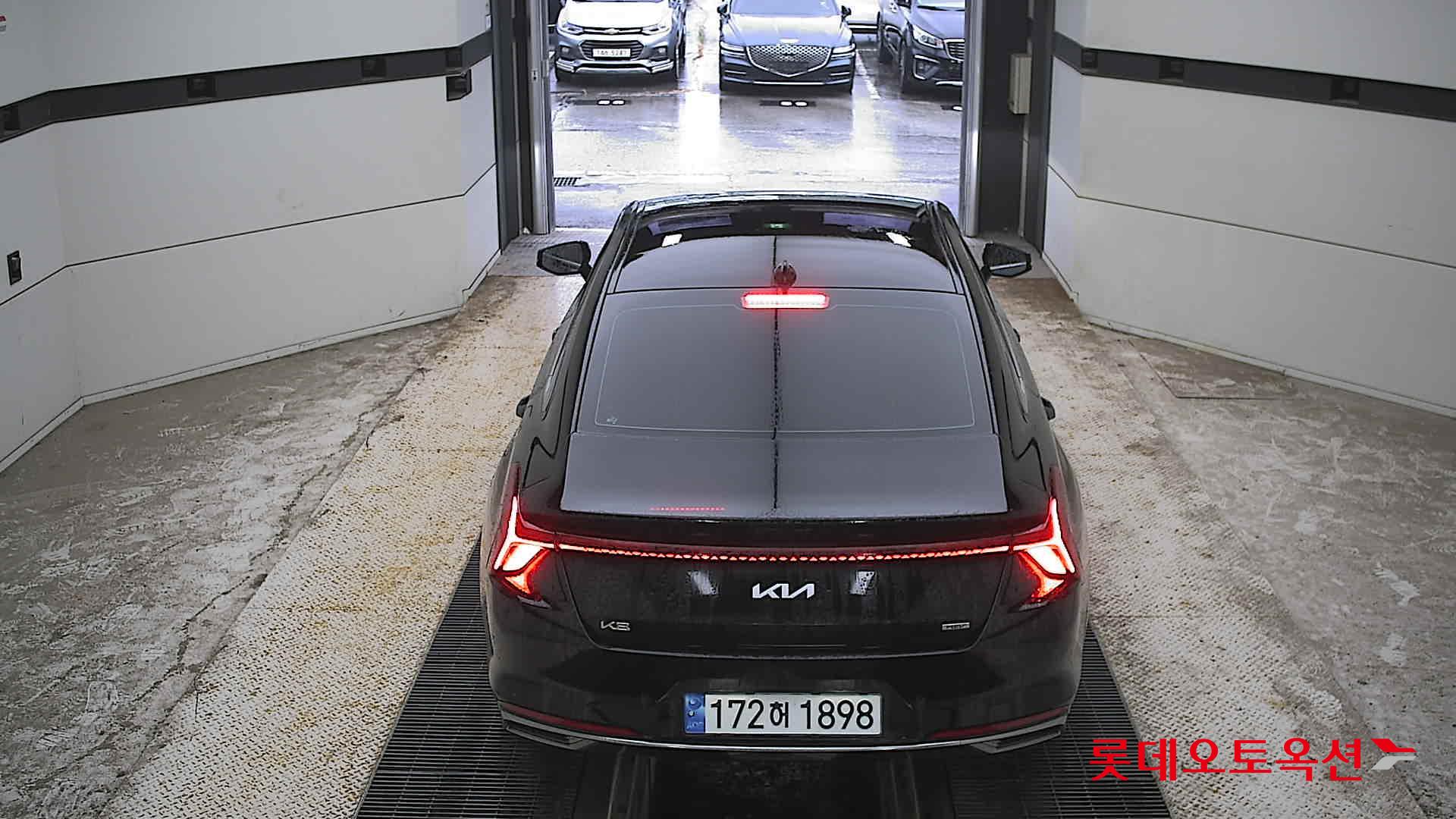 2023 - kia k8