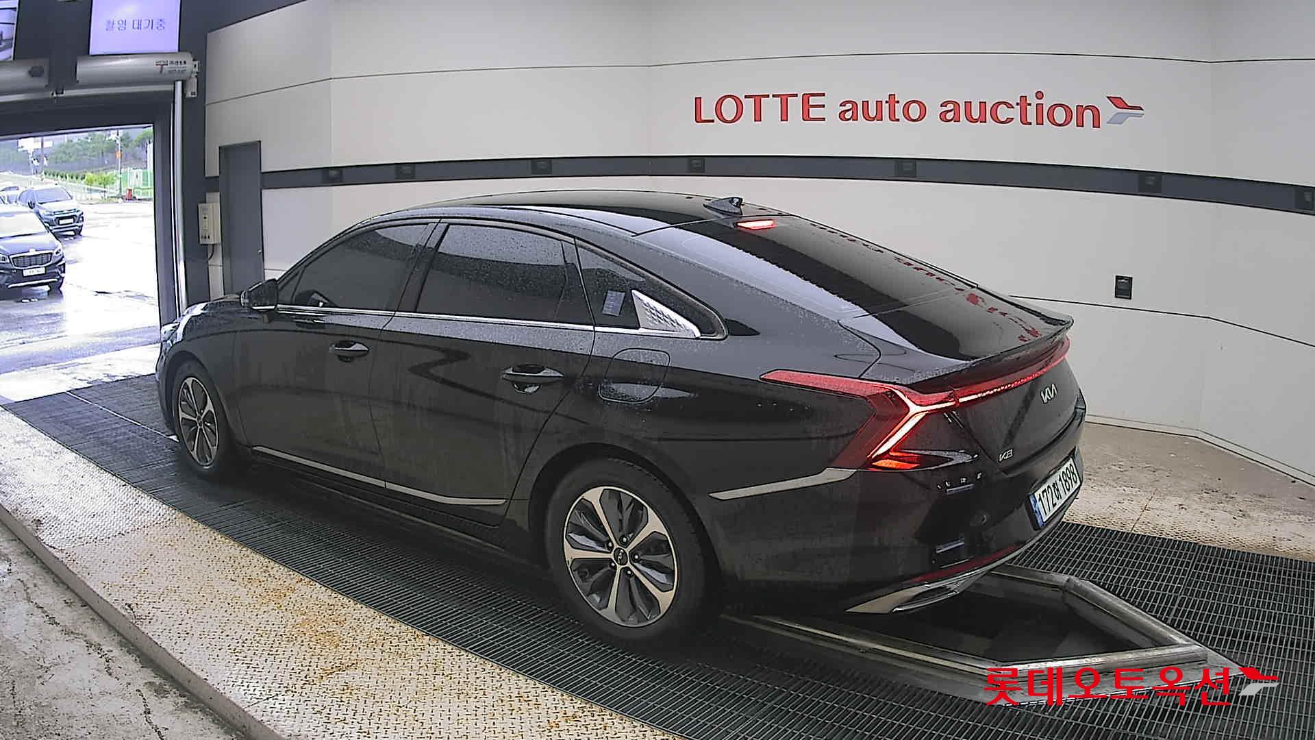 2023 - kia k8