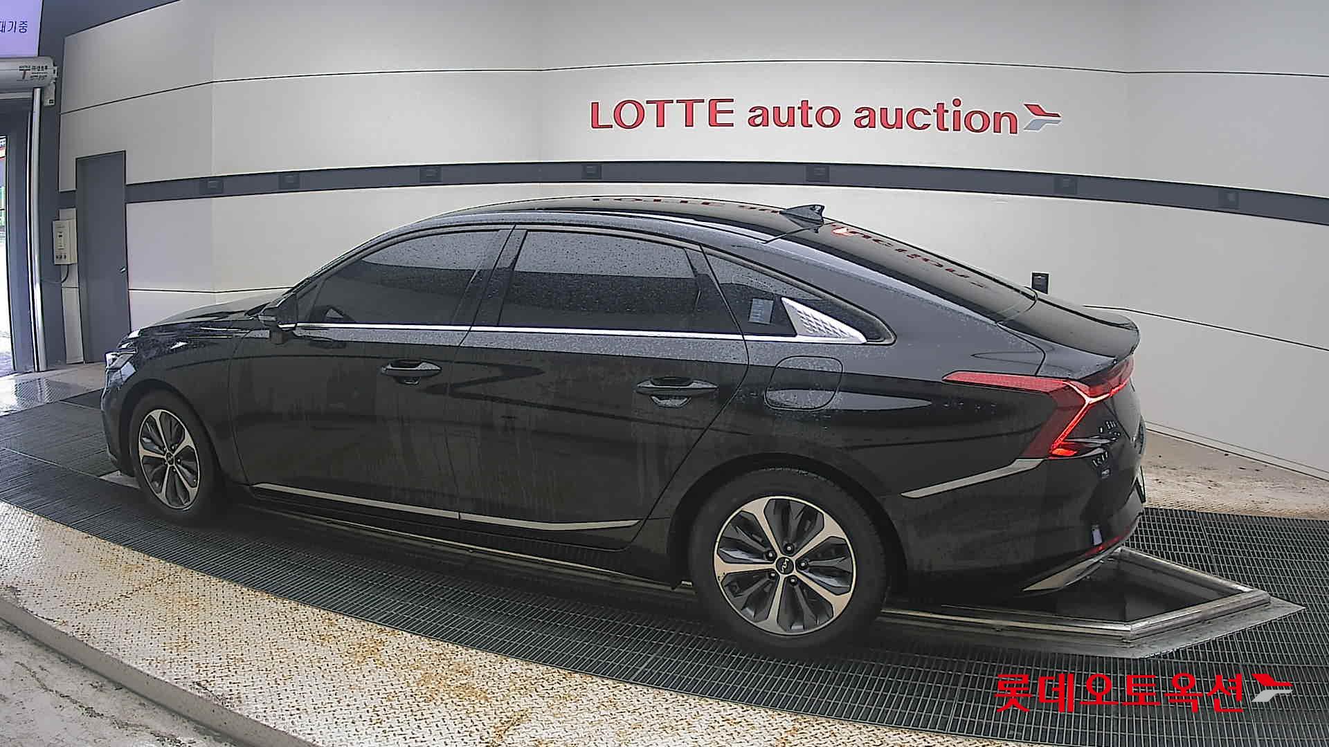 2023 - kia k8