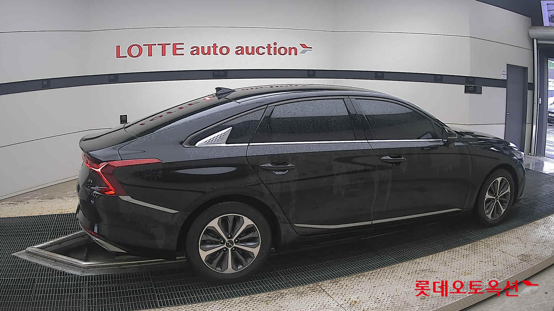 2023 - kia k8