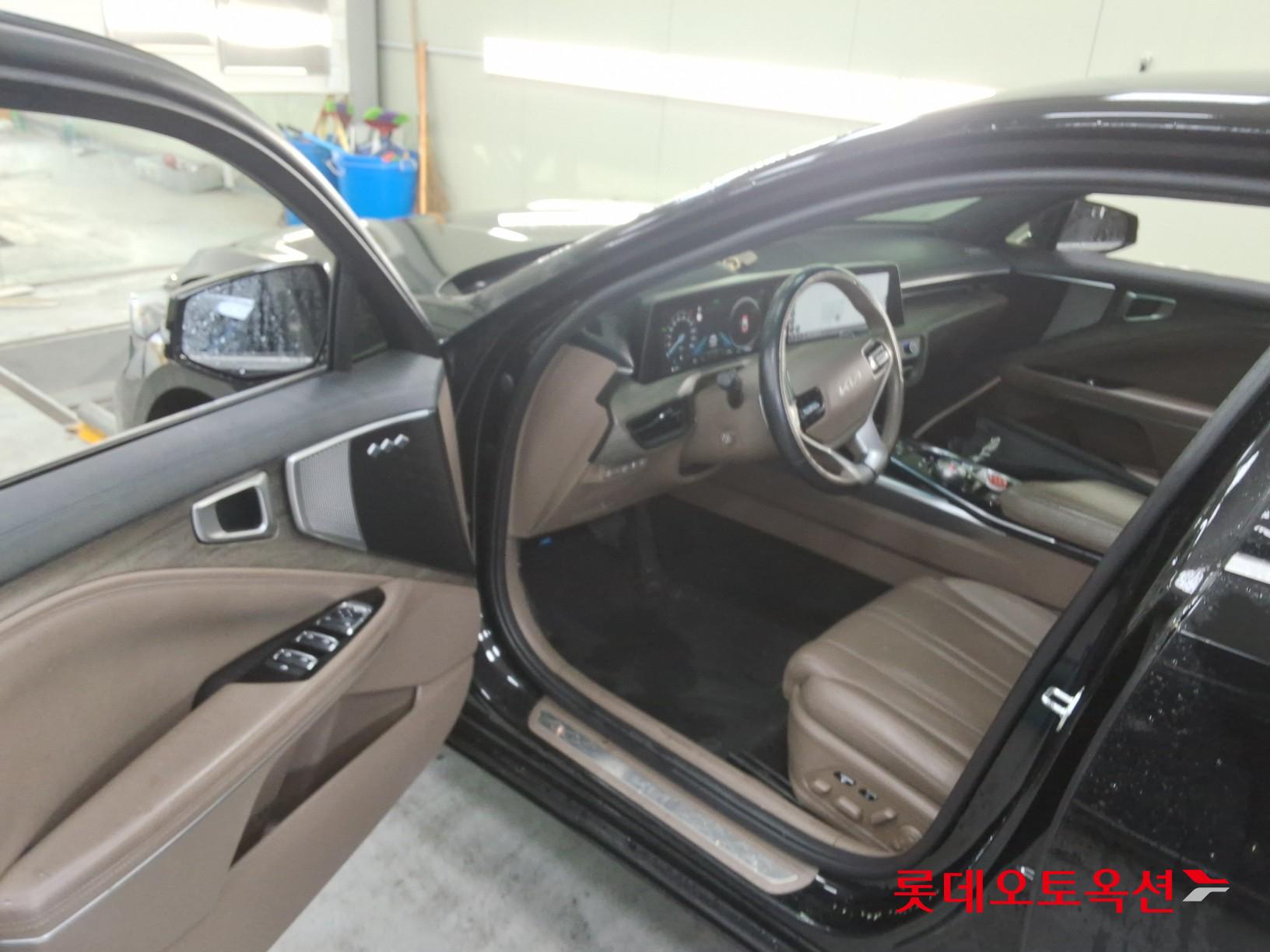 2023 - kia k8
