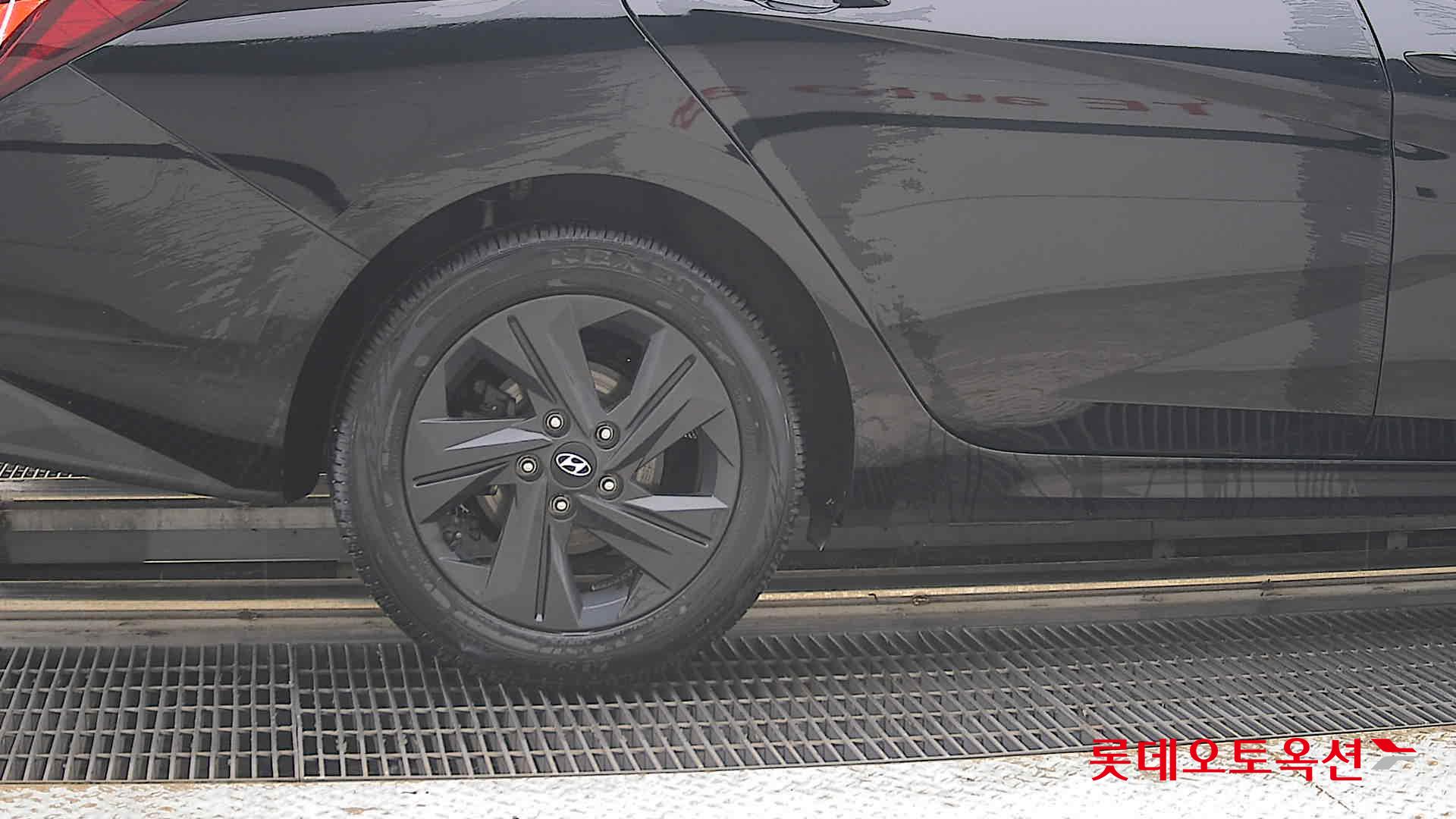 2023 - hyundai avante