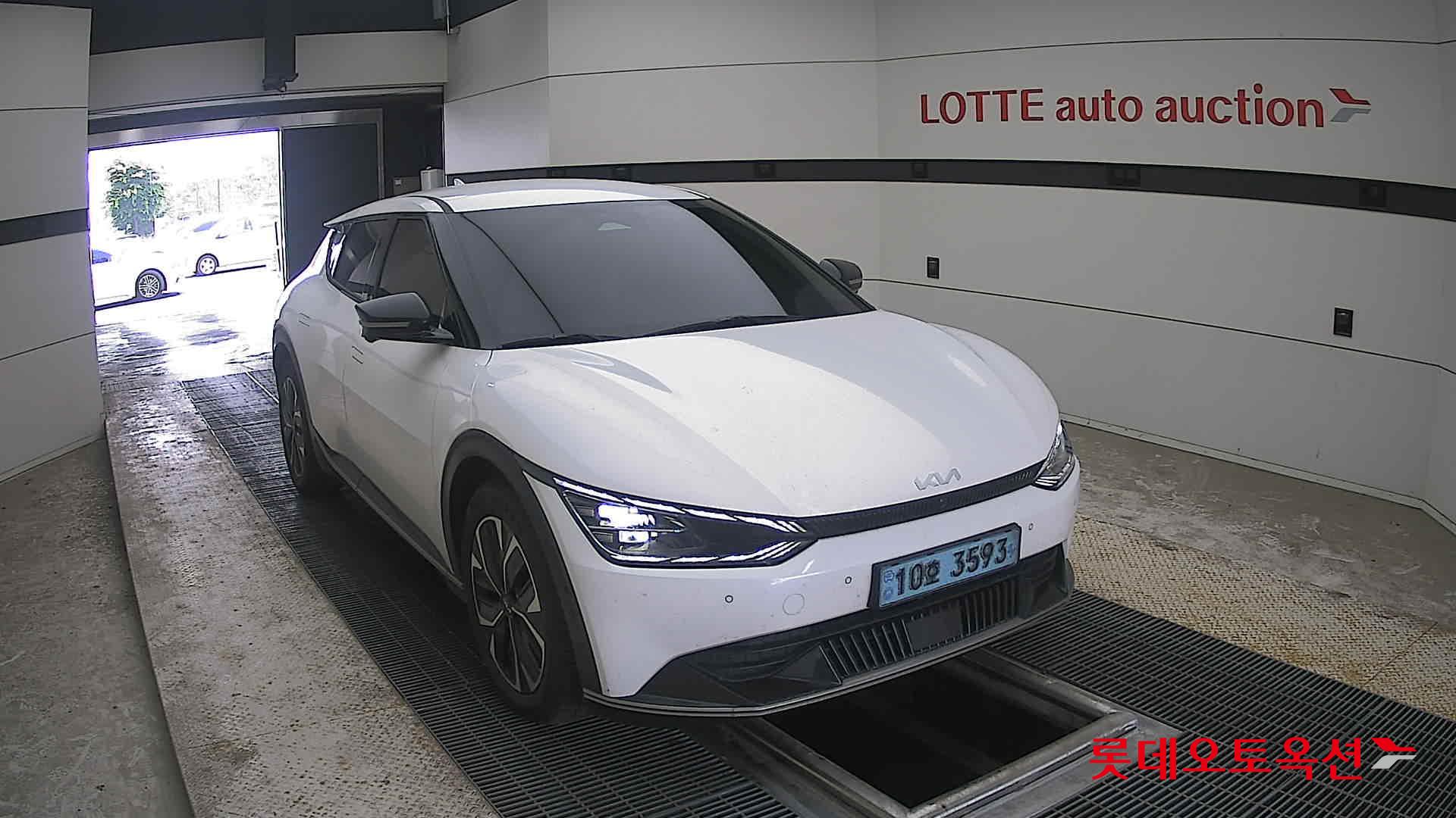 2022 - kia ev6
