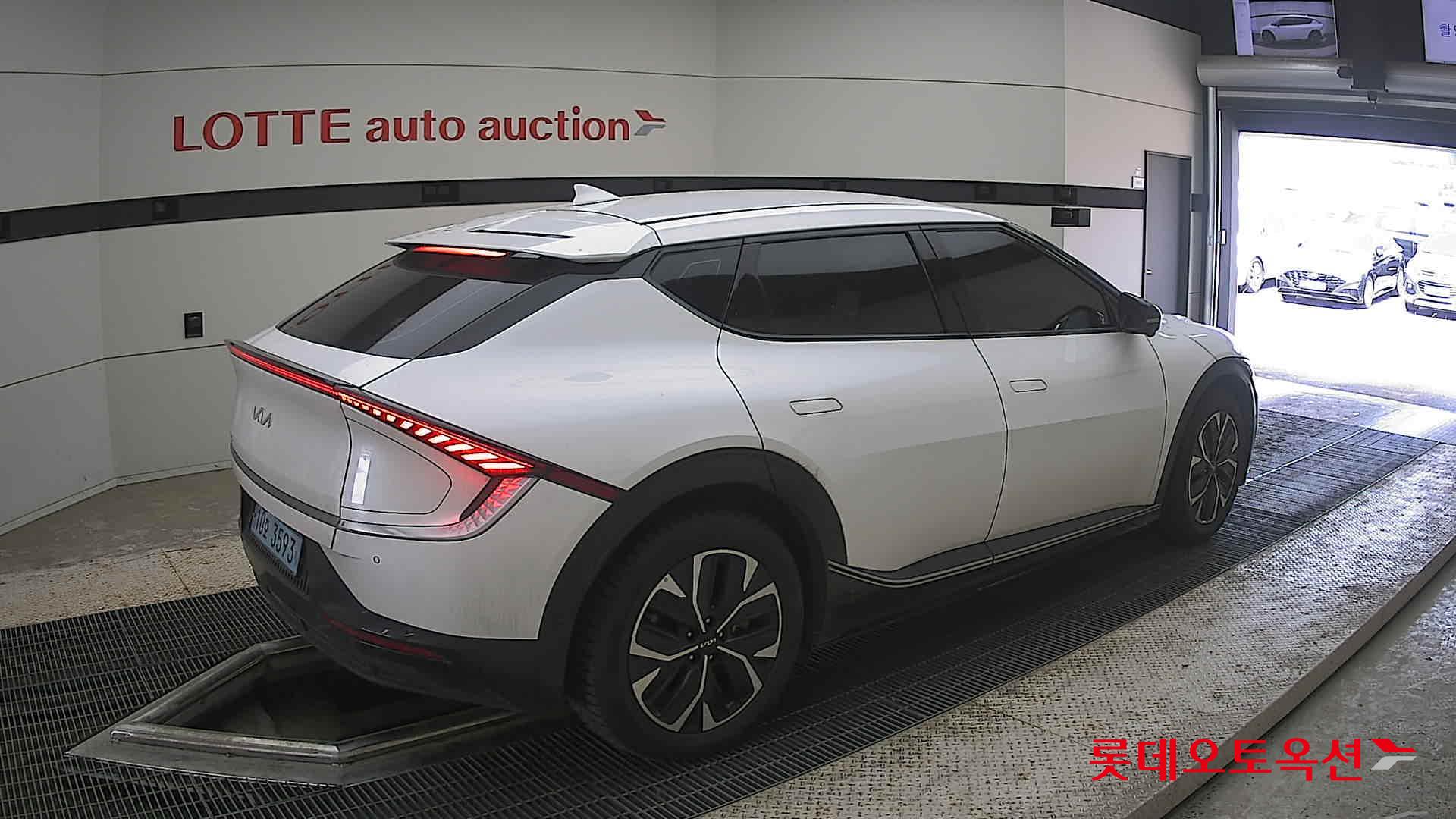 2022 - kia ev6