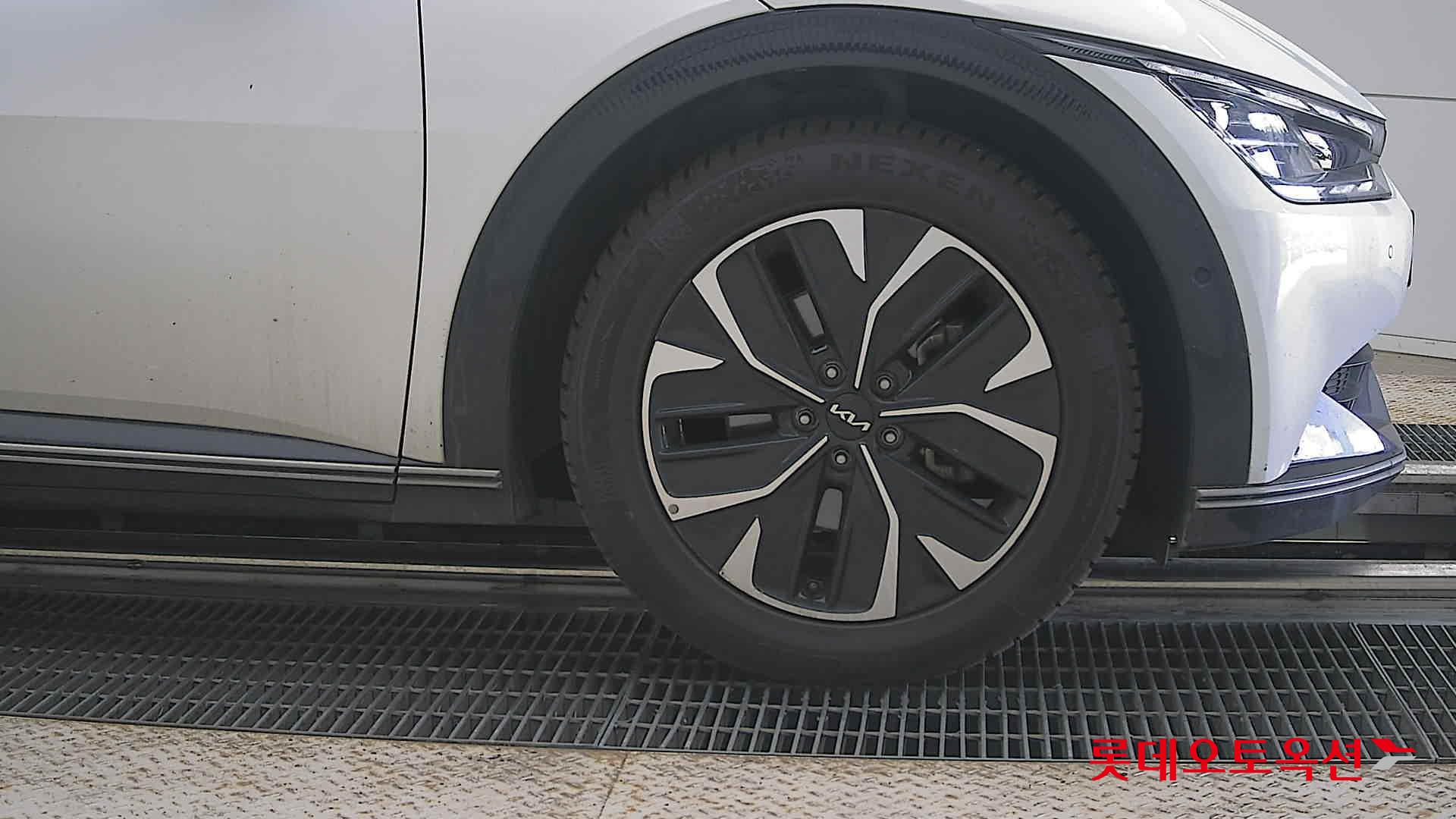 2022 - kia ev6