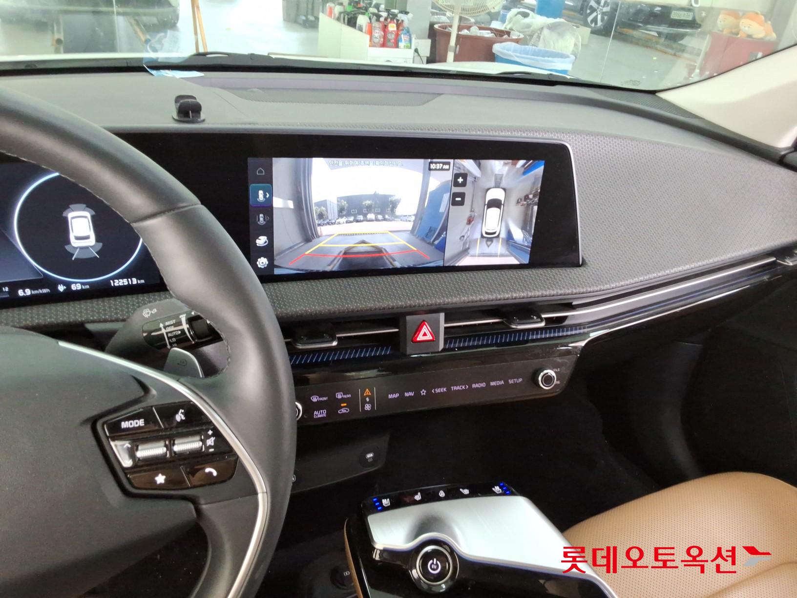 2022 - kia ev6