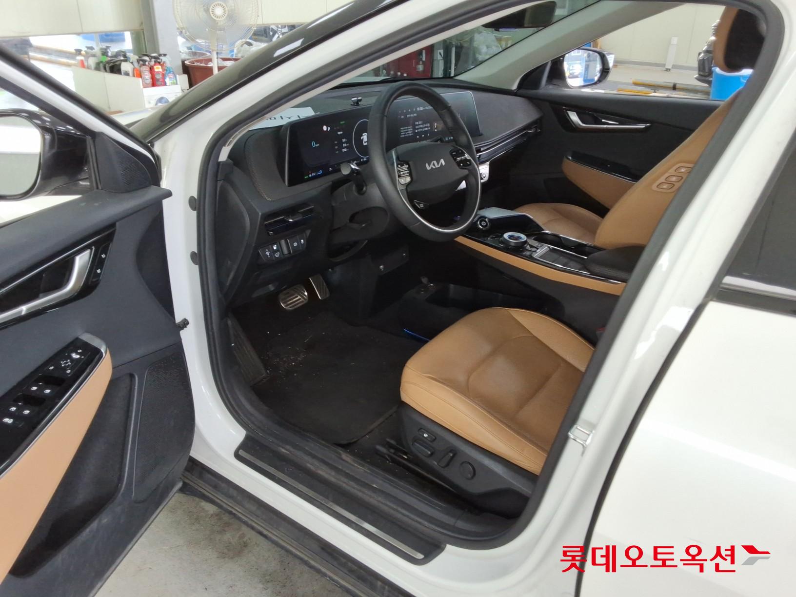 2022 - kia ev6