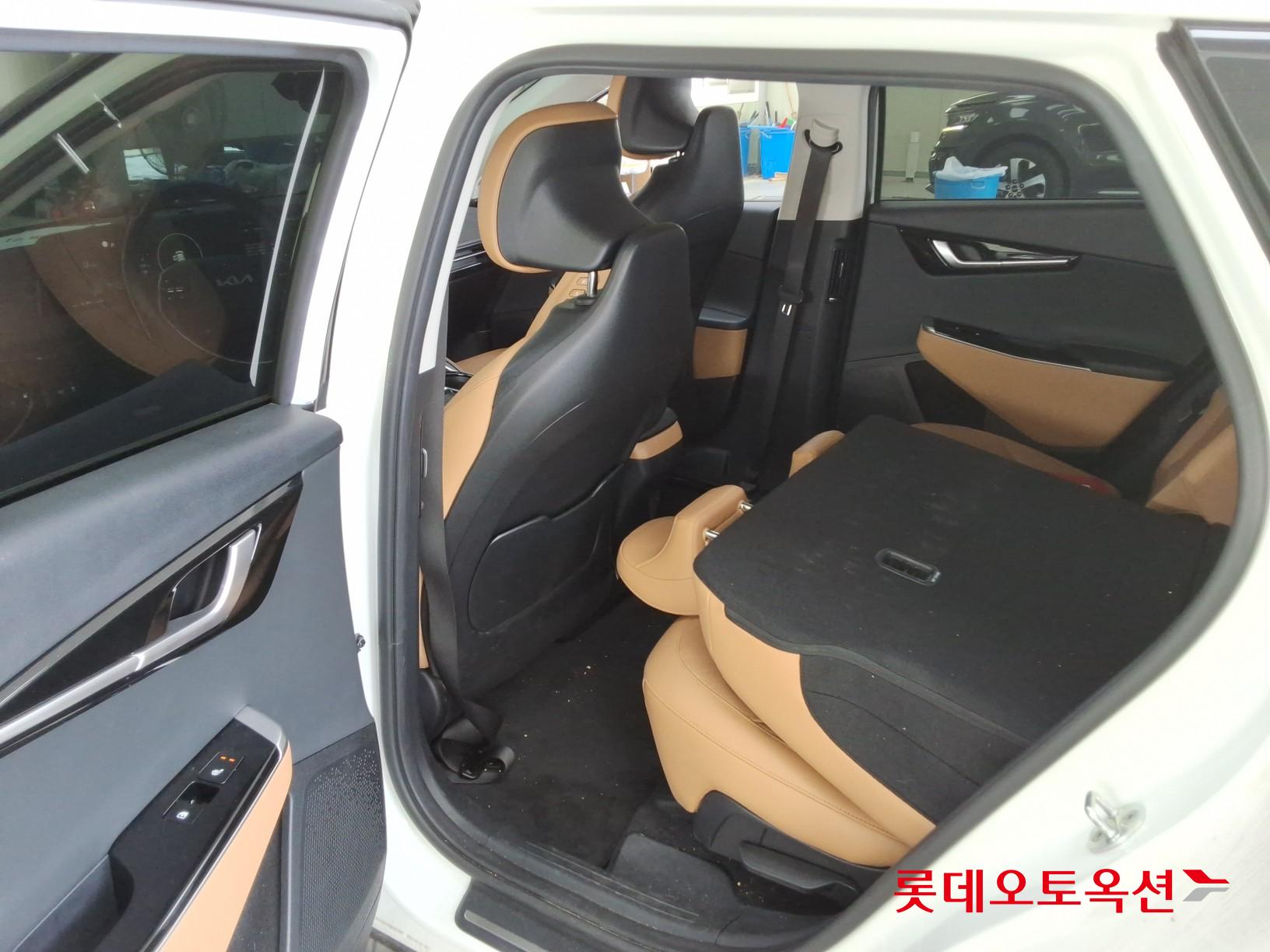 2022 - kia ev6