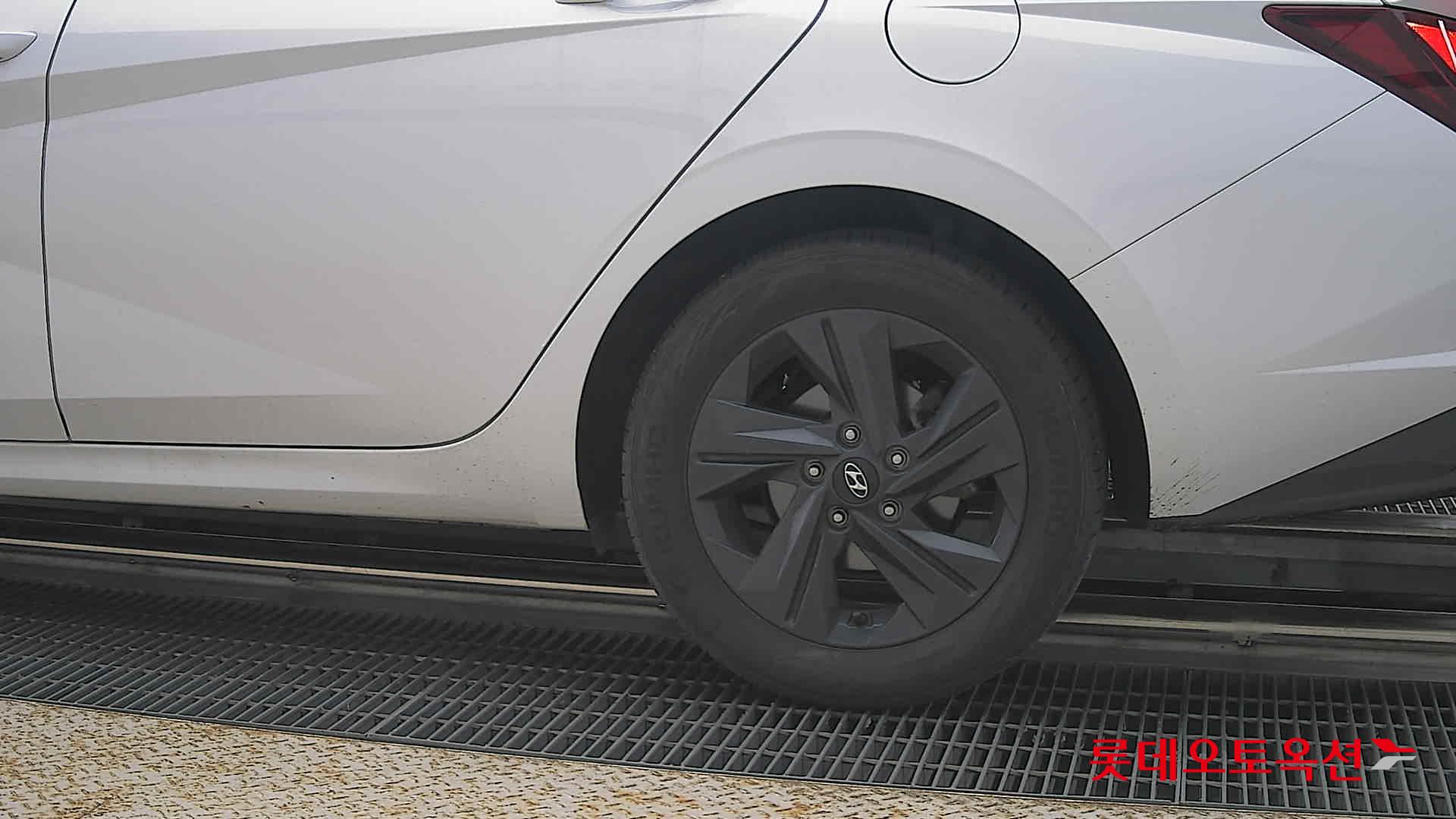 2023 - hyundai avante