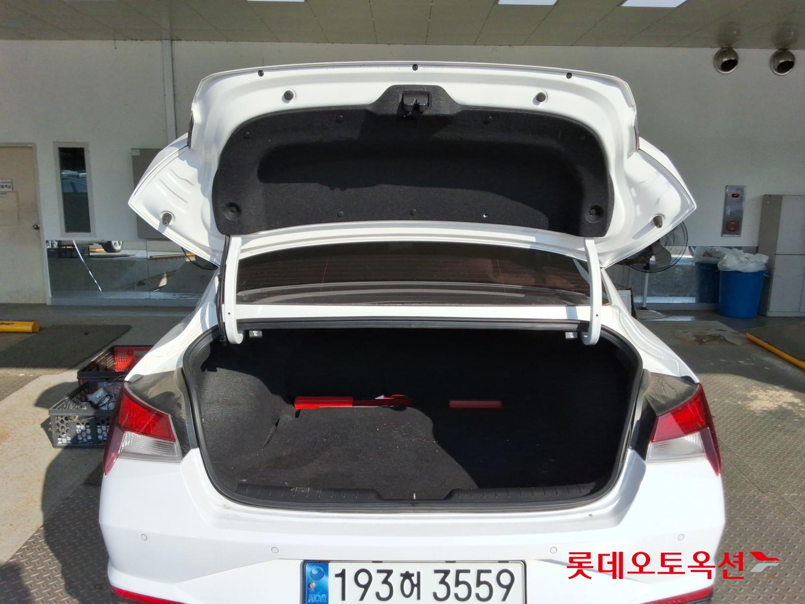 2023 - hyundai avante