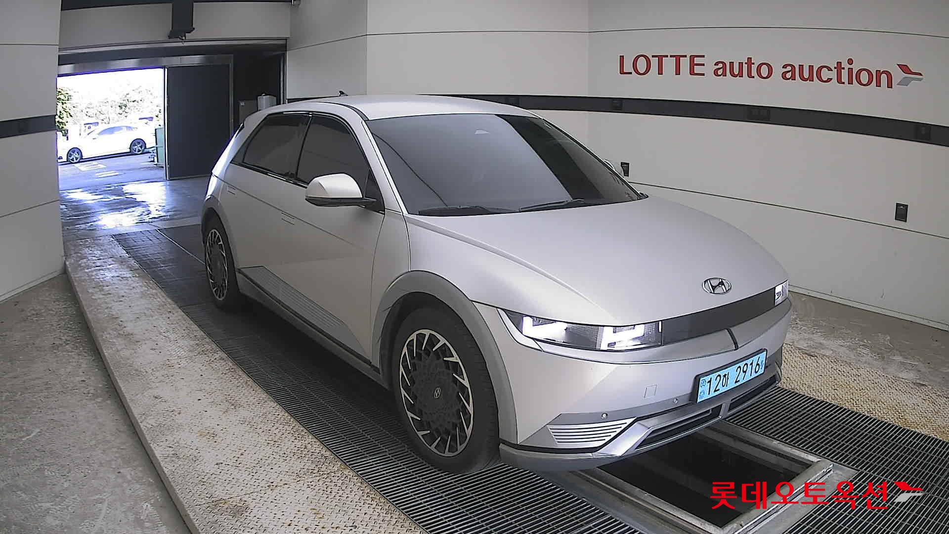 2022 - hyundai ioniq