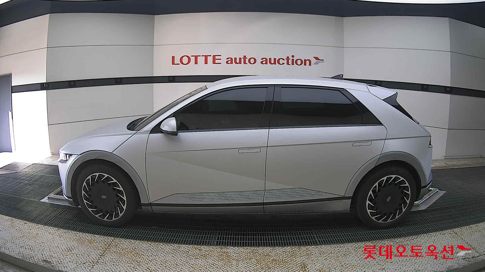 2022 - hyundai ioniq