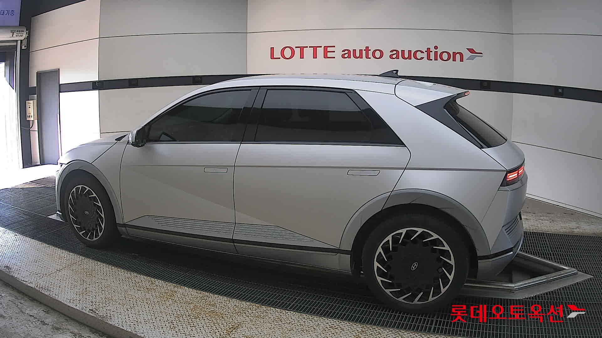 2022 - hyundai ioniq