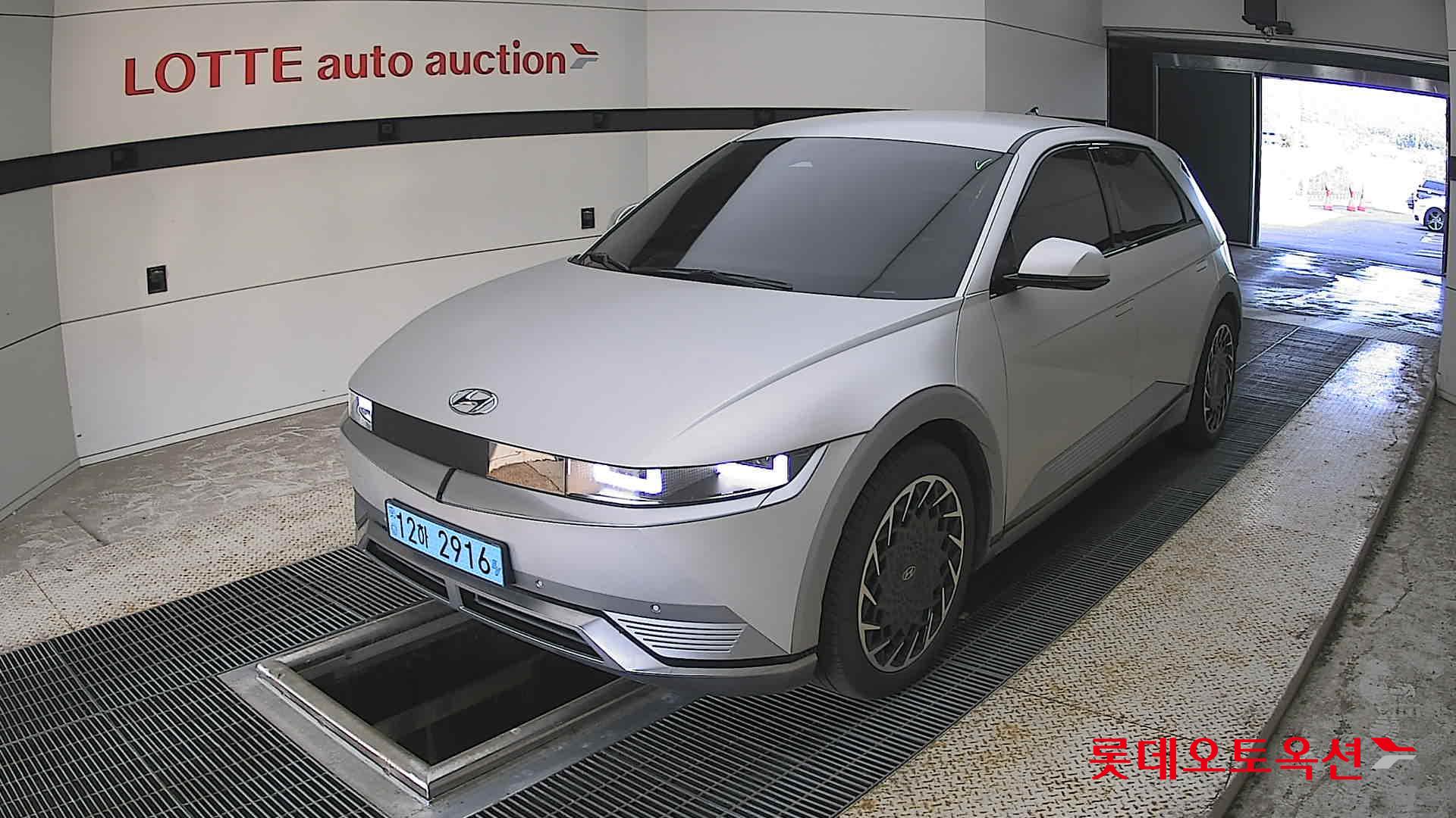 2022 - hyundai ioniq