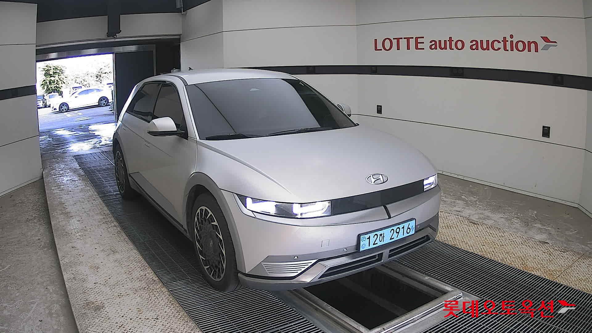 2022 - hyundai ioniq