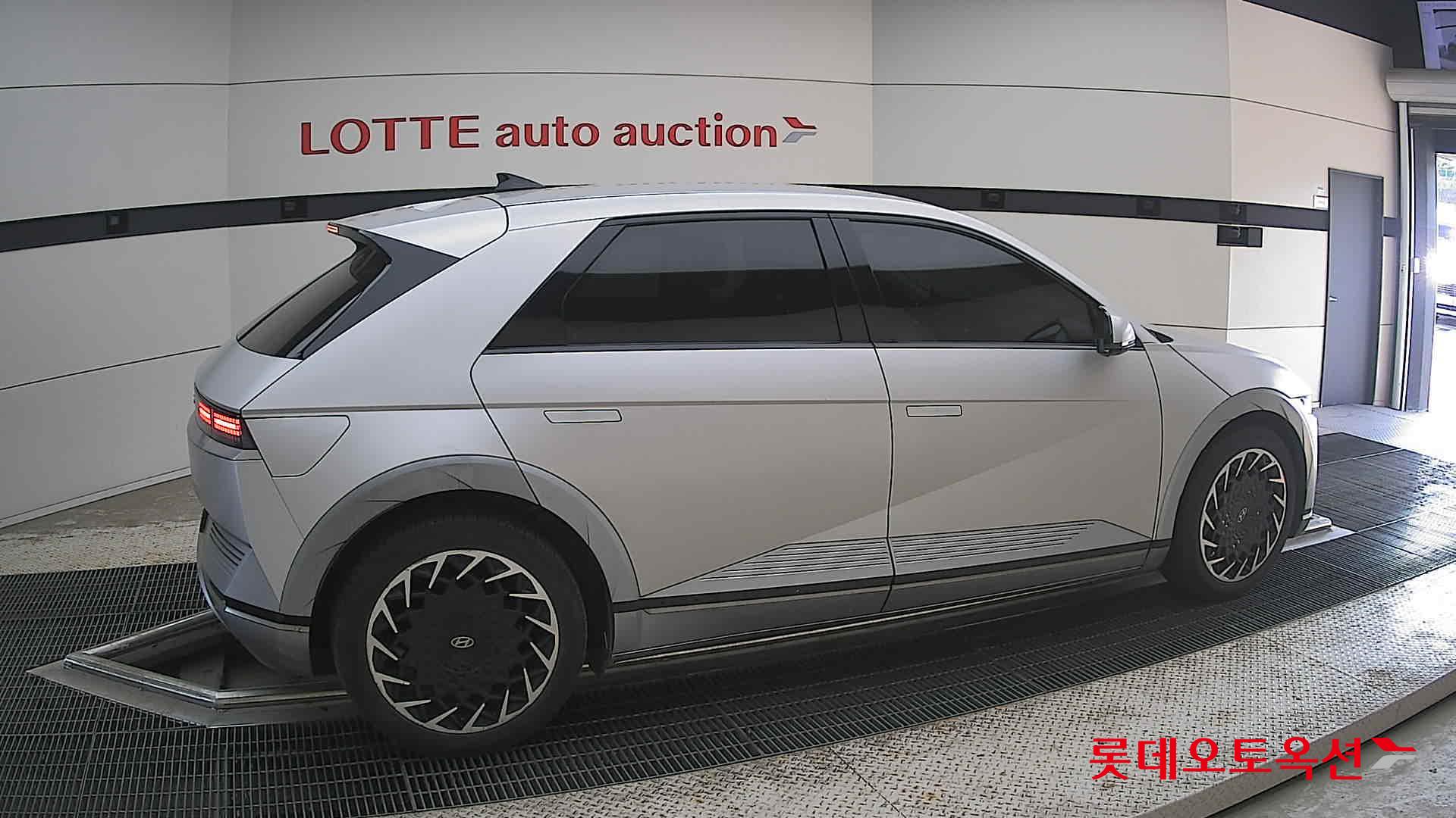 2022 - hyundai ioniq