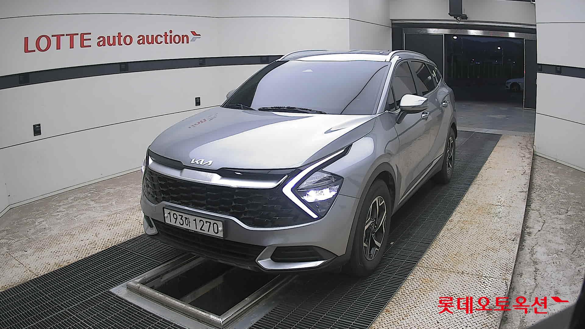 2022 - kia sportage