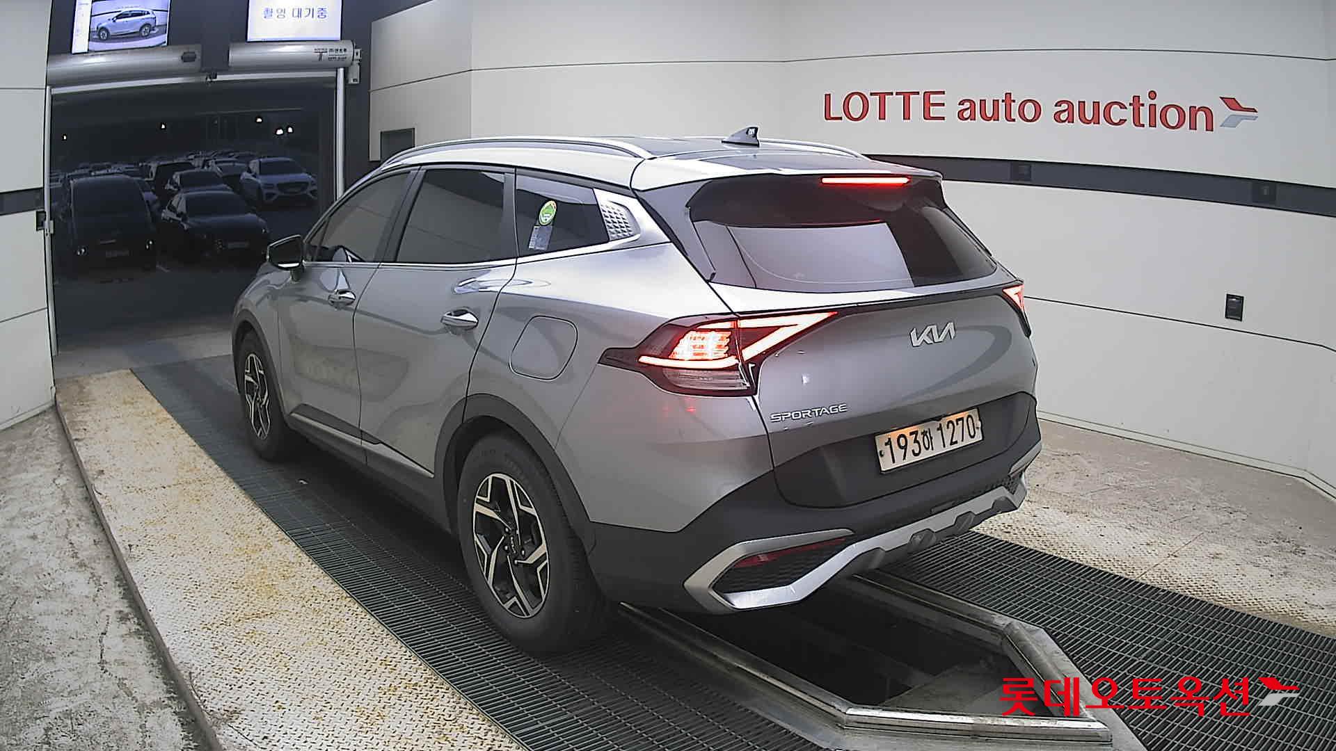 2022 - kia sportage