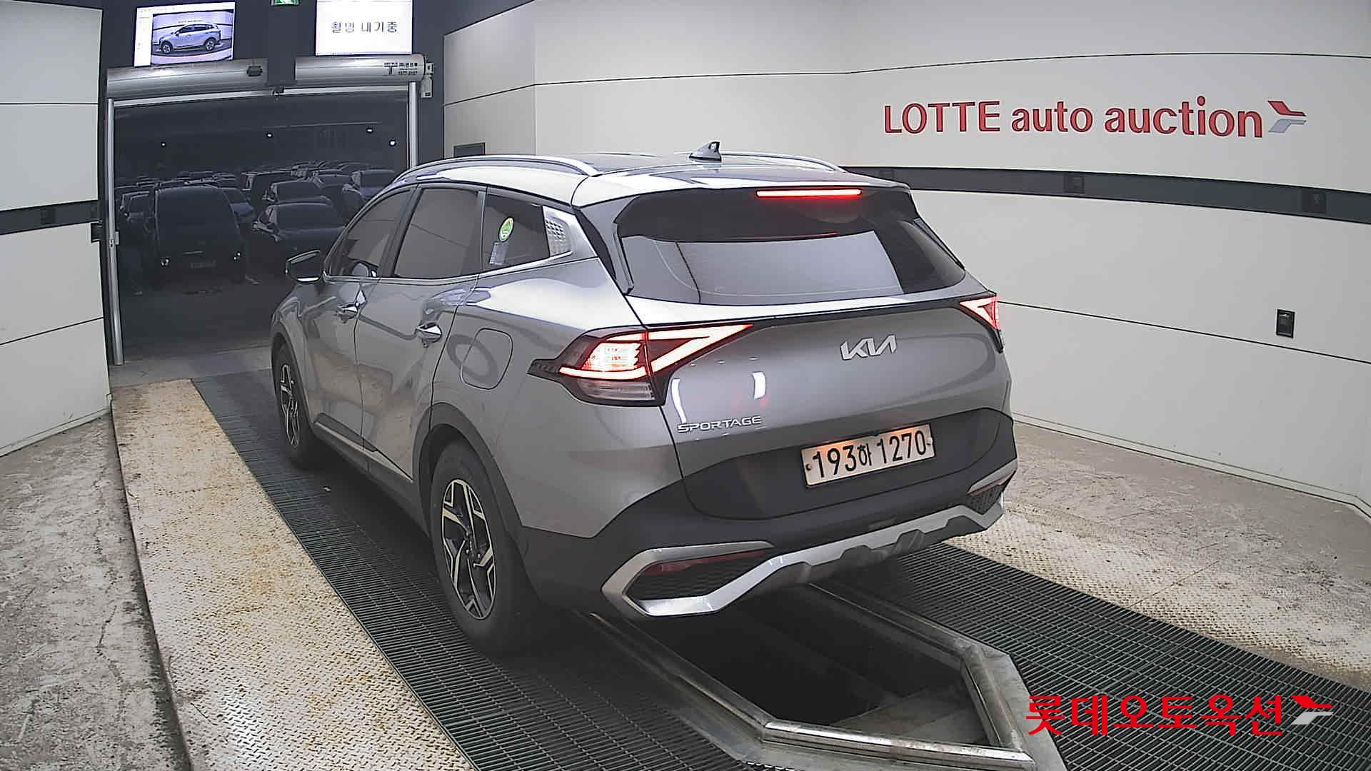 2022 - kia sportage