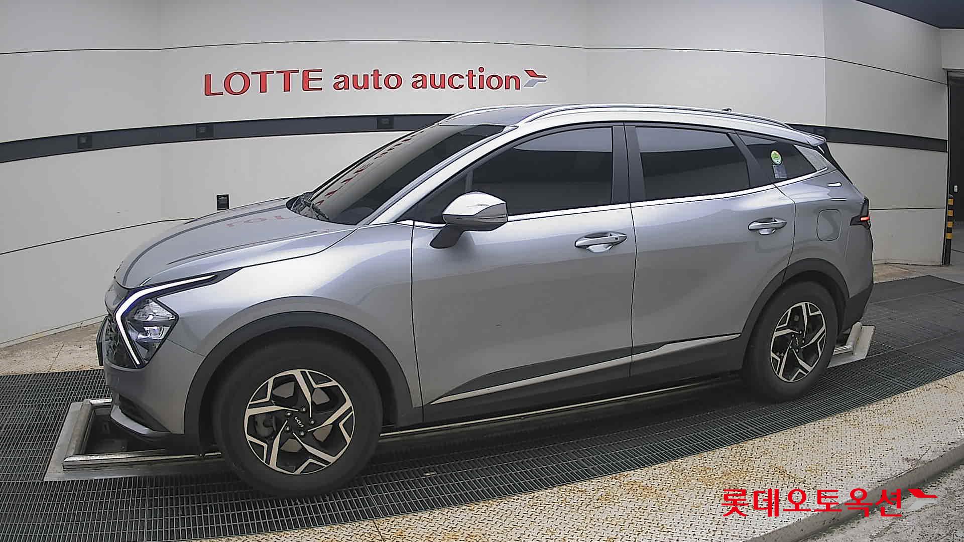 2022 - kia sportage