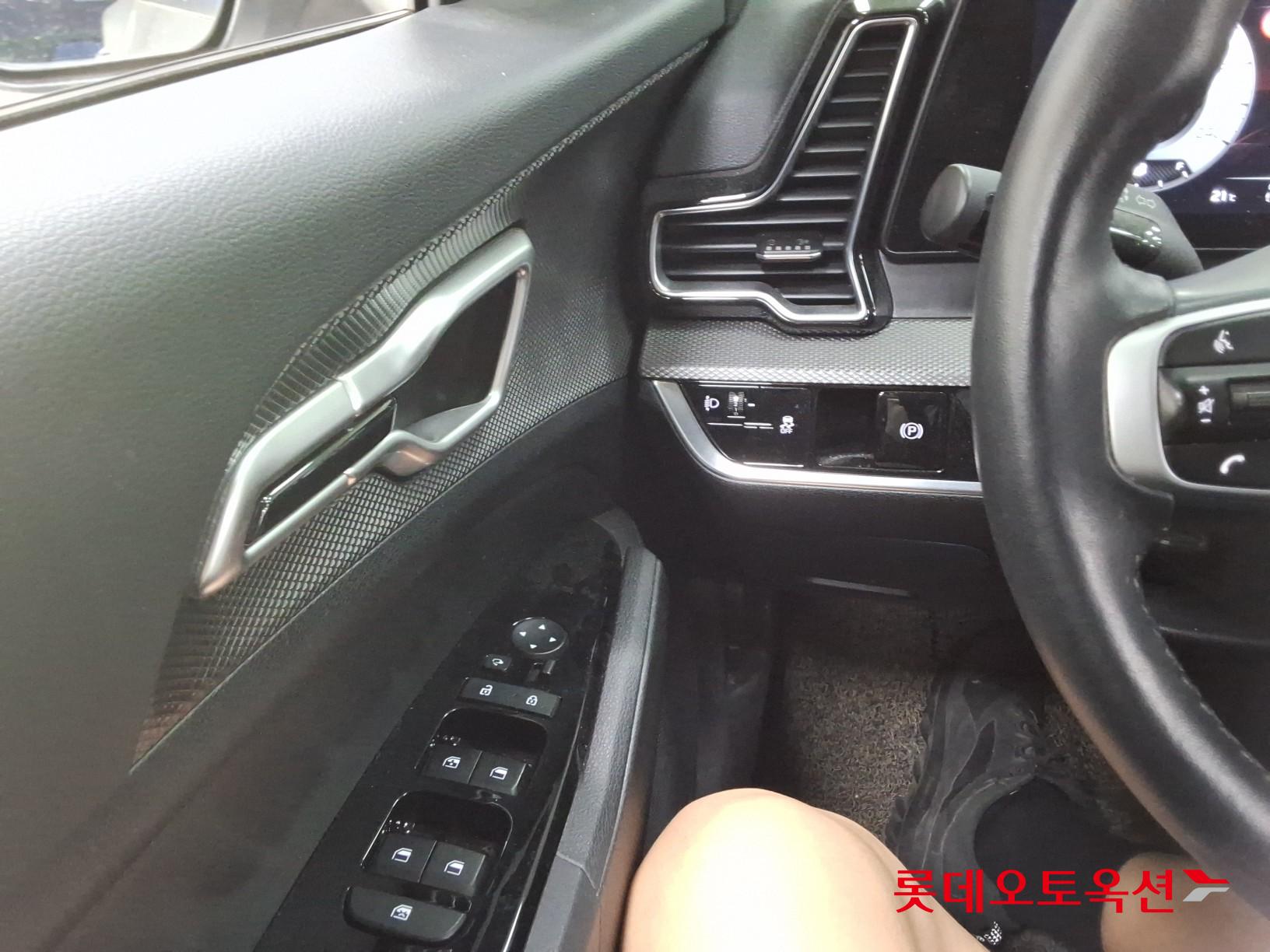 2022 - kia sportage