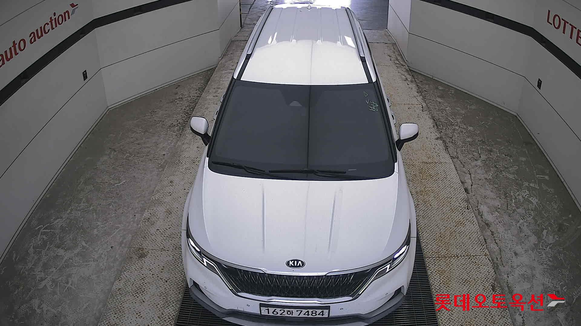 2021 - kia carnival