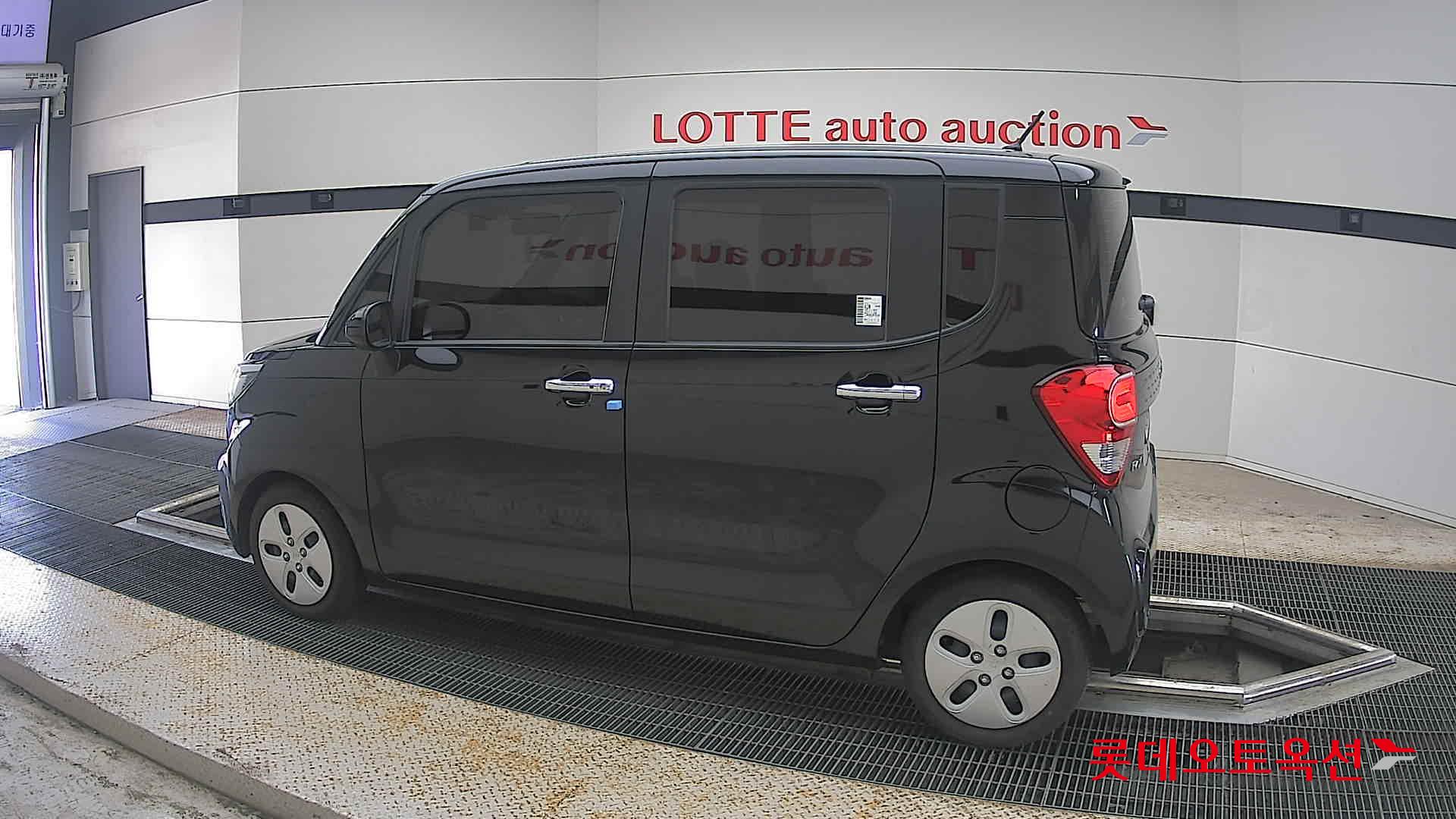 2021 - kia ray