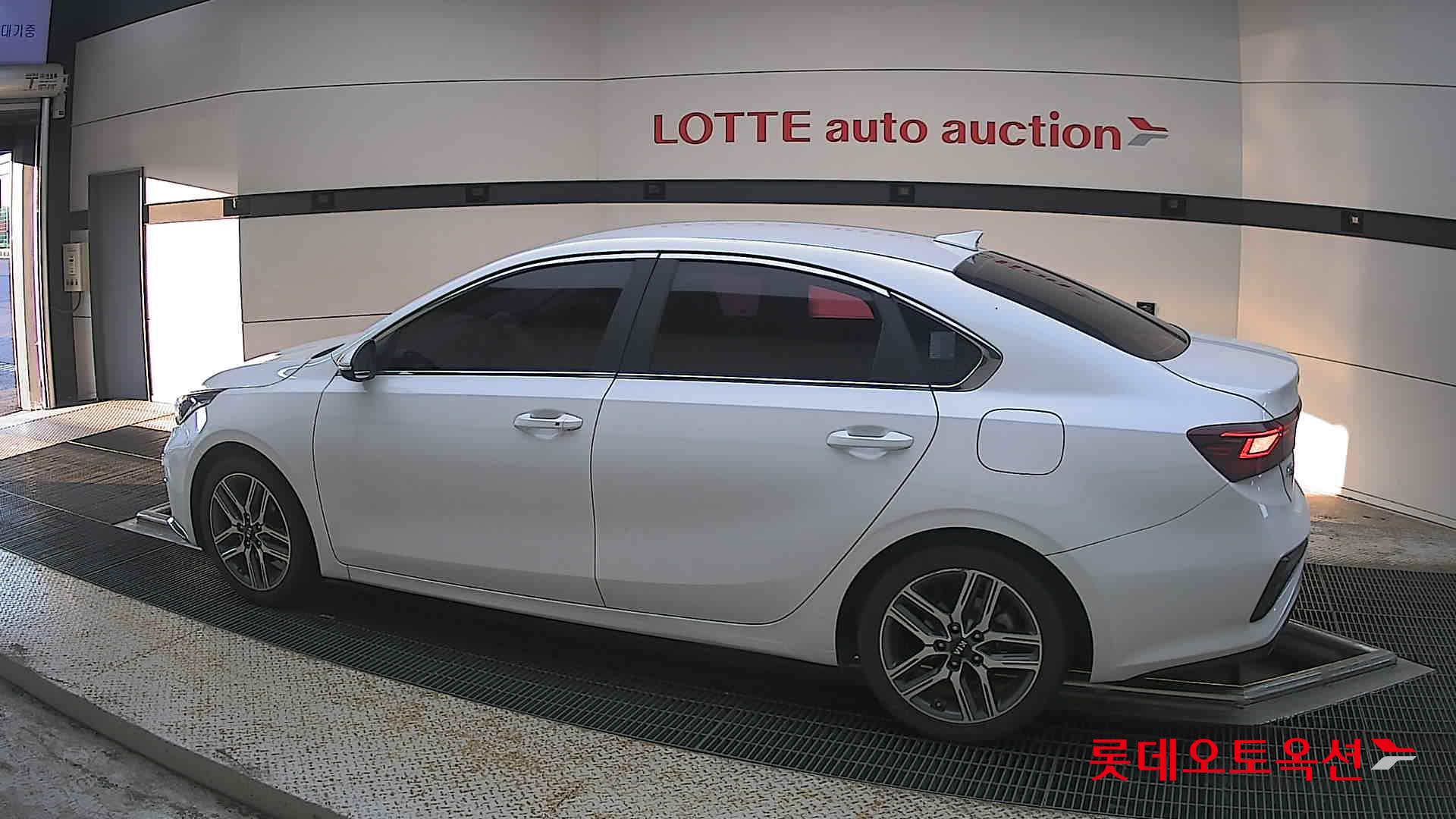 2020 - kia k3