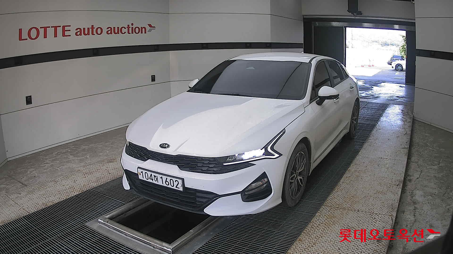 2020 - kia k5