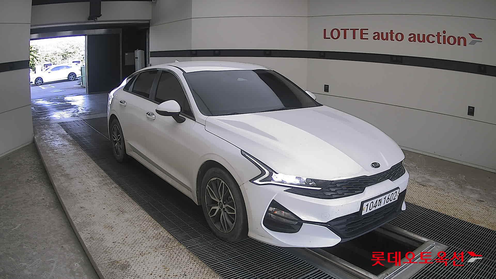2020 - kia k5
