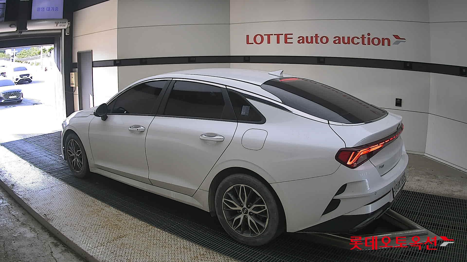 2020 - kia k5