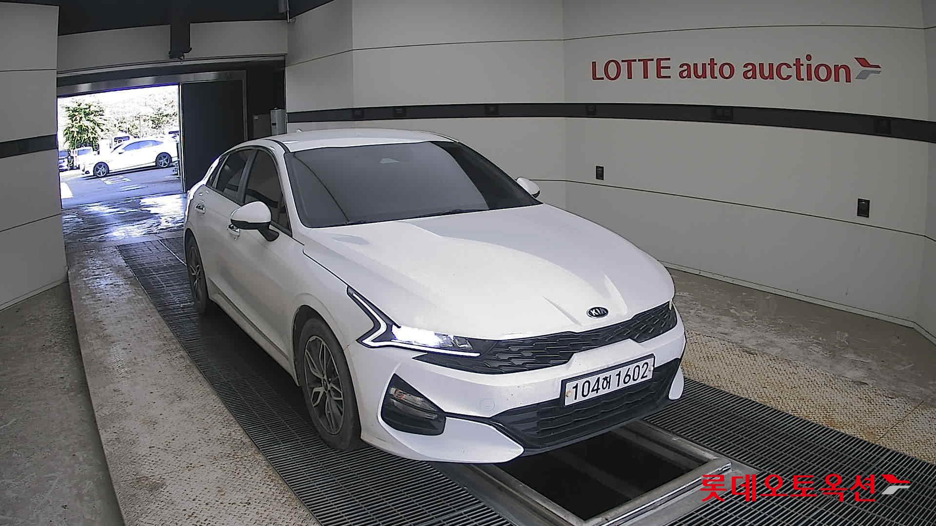 2020 - kia k5