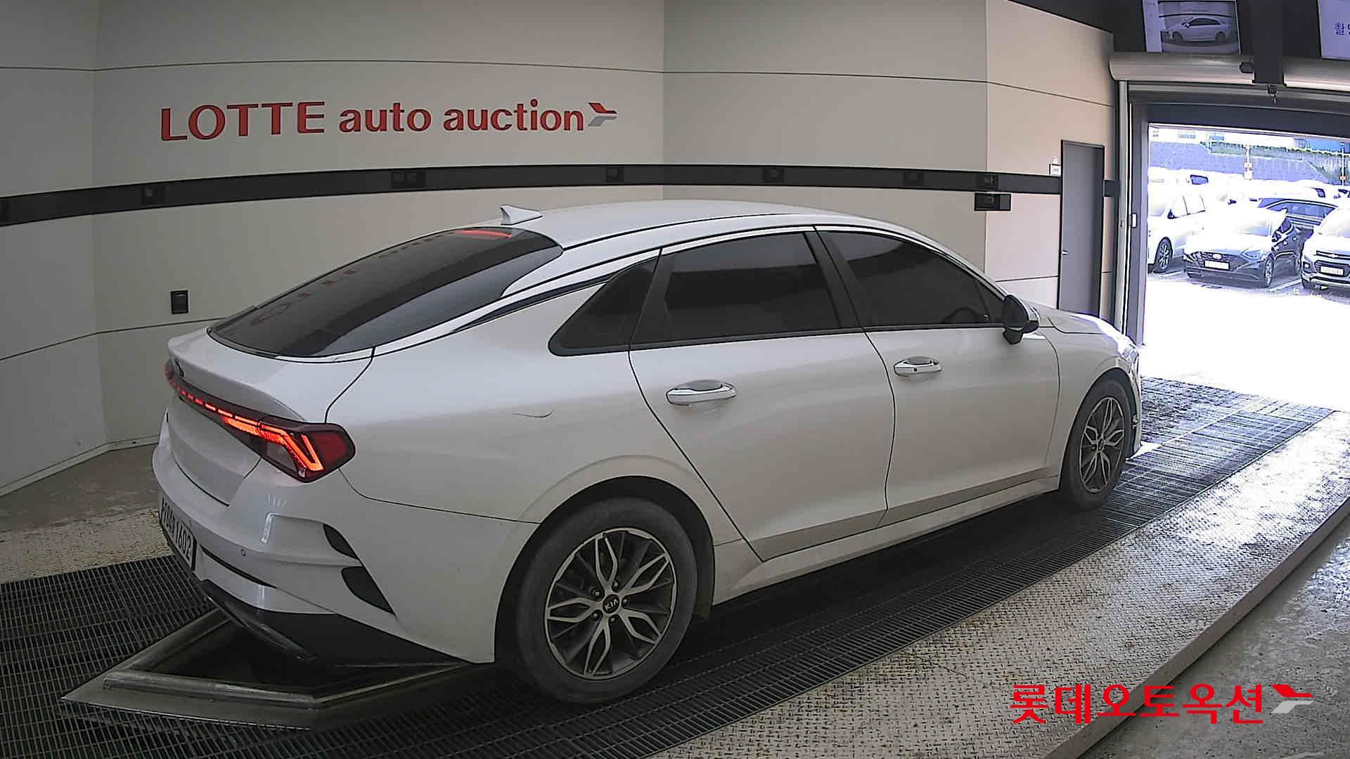 2020 - kia k5
