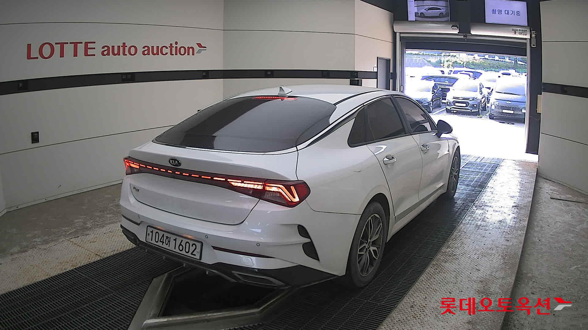 2020 - kia k5