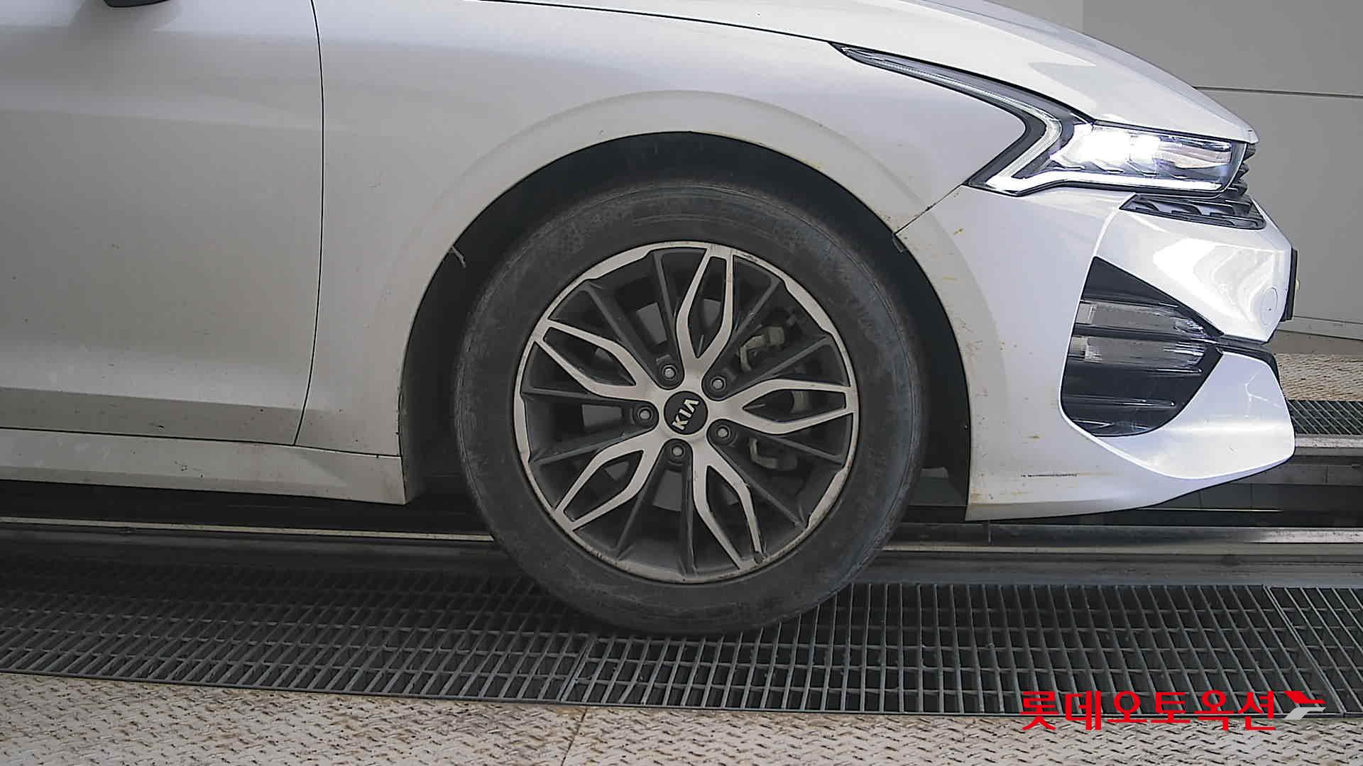 2020 - kia k5