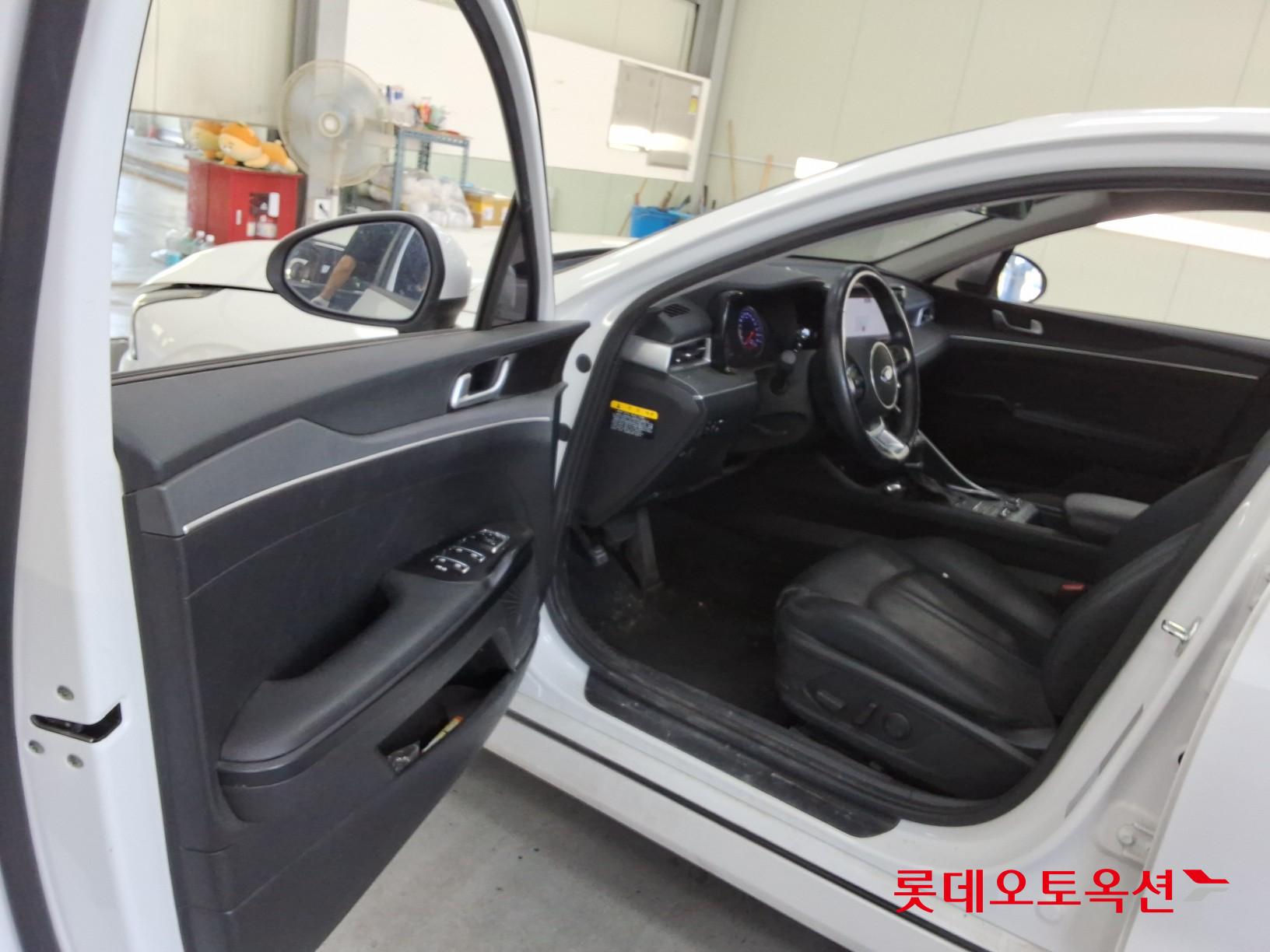 2020 - kia k5