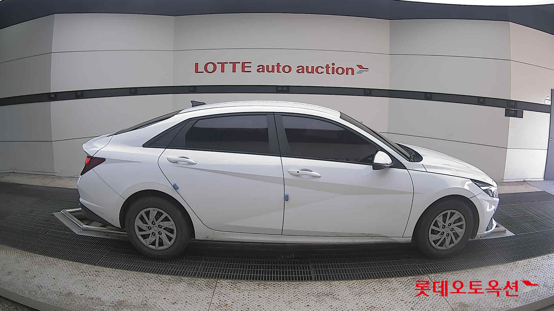 2021 - hyundai avante