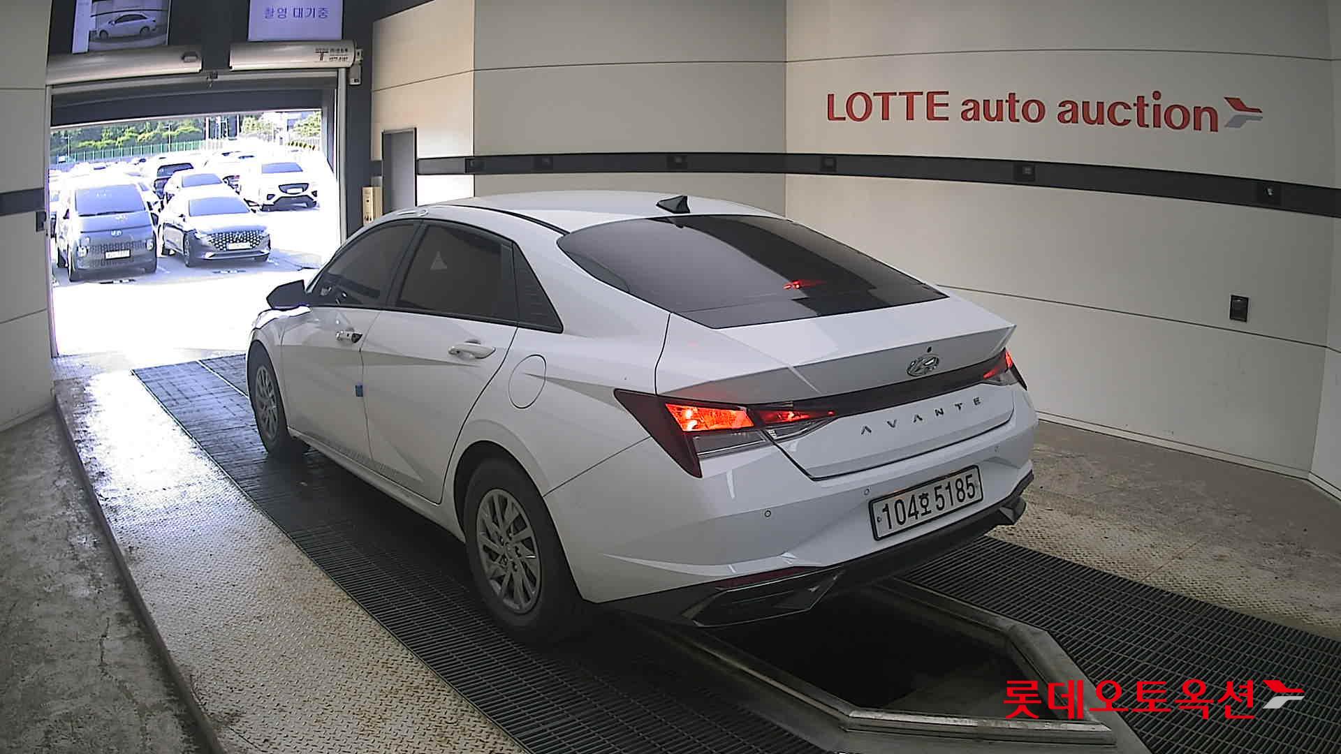 2021 - hyundai avante