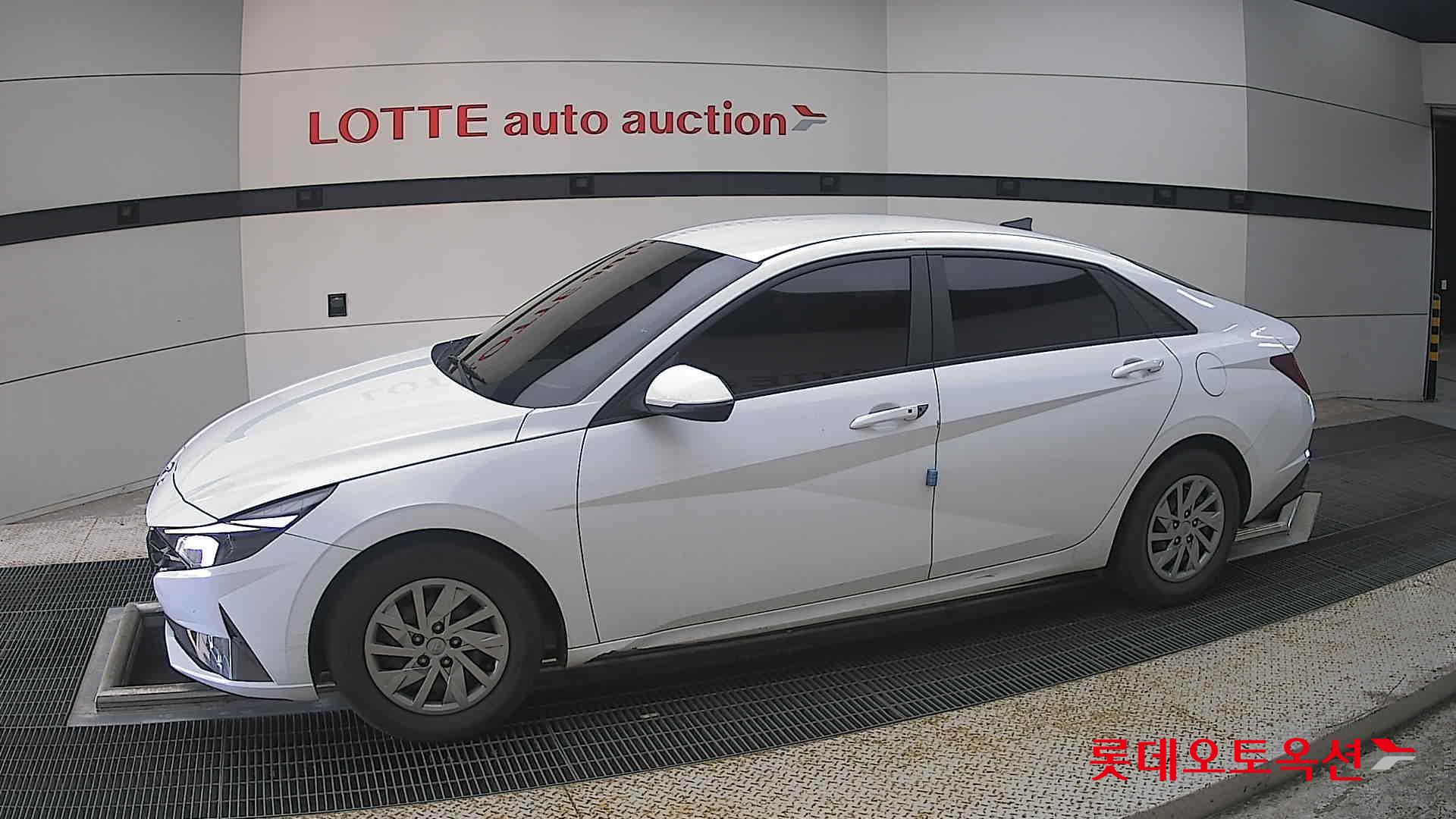 2021 - hyundai avante