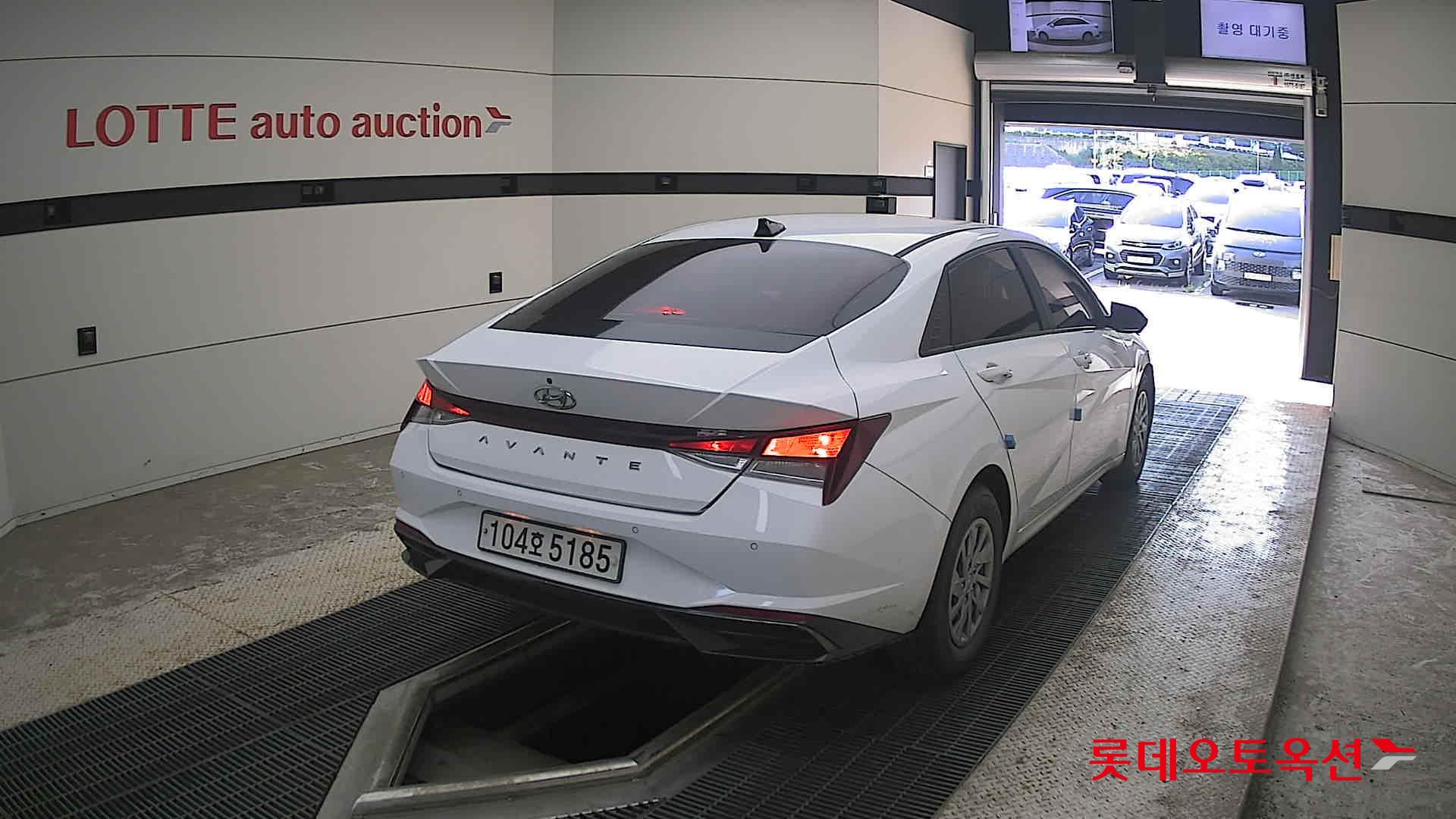 2021 - hyundai avante