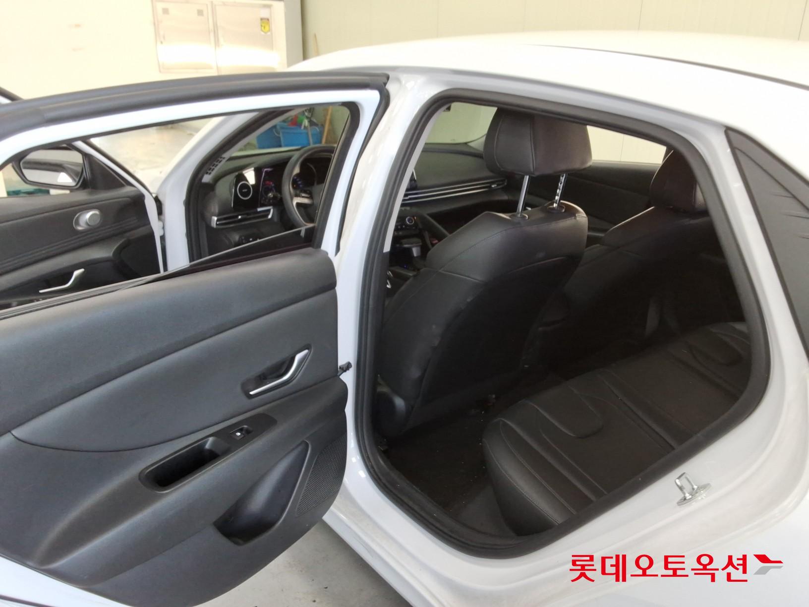 2021 - hyundai avante