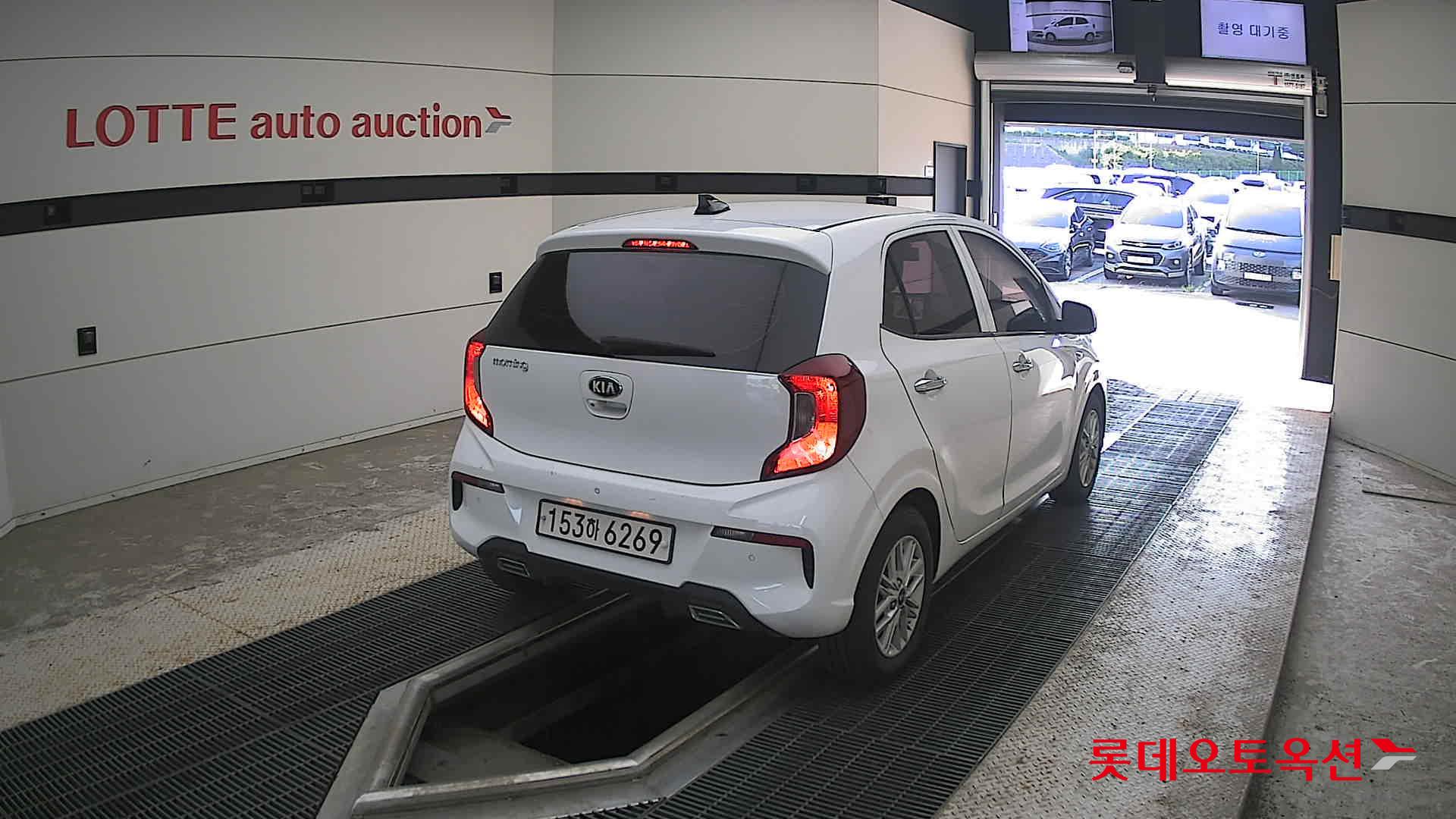 2021 - kia morning